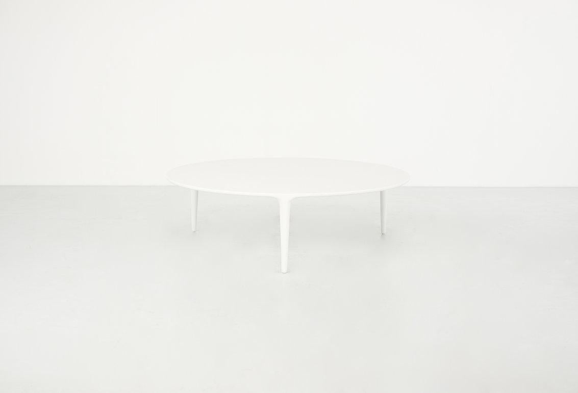 Modern Tripod coffee table XXL by Wolfgang Bregentzer, Belgium For Sale 1