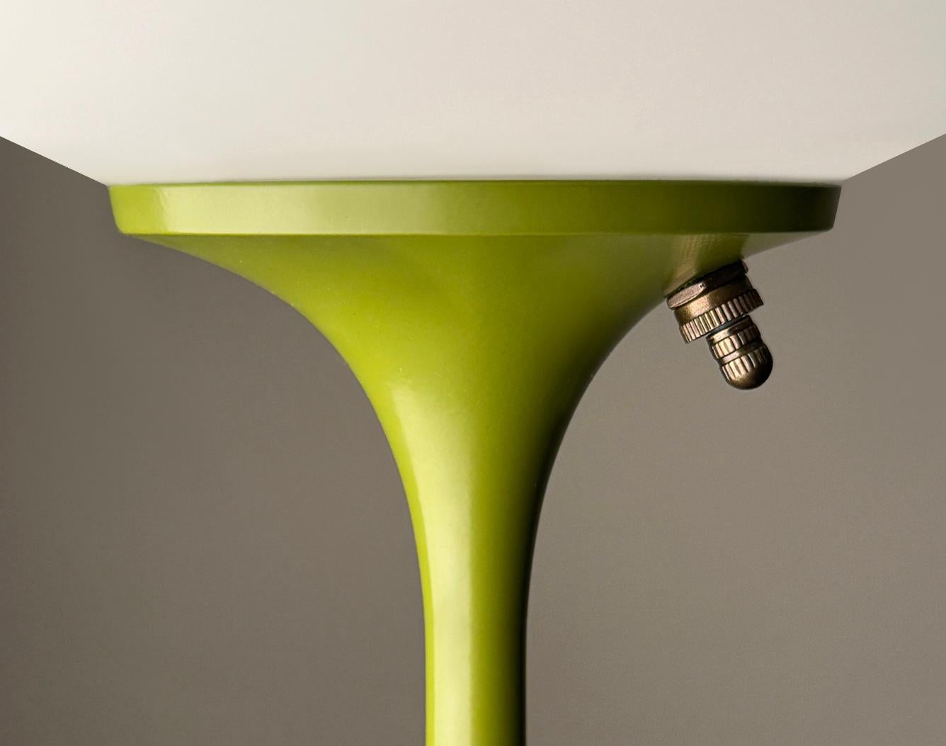 Mid-Century Modern Modern Tulip Bedside Table Lamp or Desk Lamp by Designline in Avocado Green For Sale