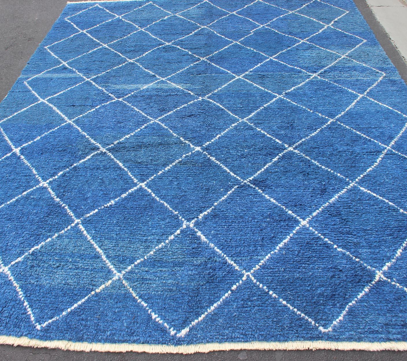 Contemporary Modern Moroccan Rug with All-Over Lattice Design by Keivan Woven Arts For Sale
