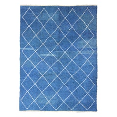 Tapis marocain moderne avec motif de treillis sur toute sa surface par Keivan Woven Arts