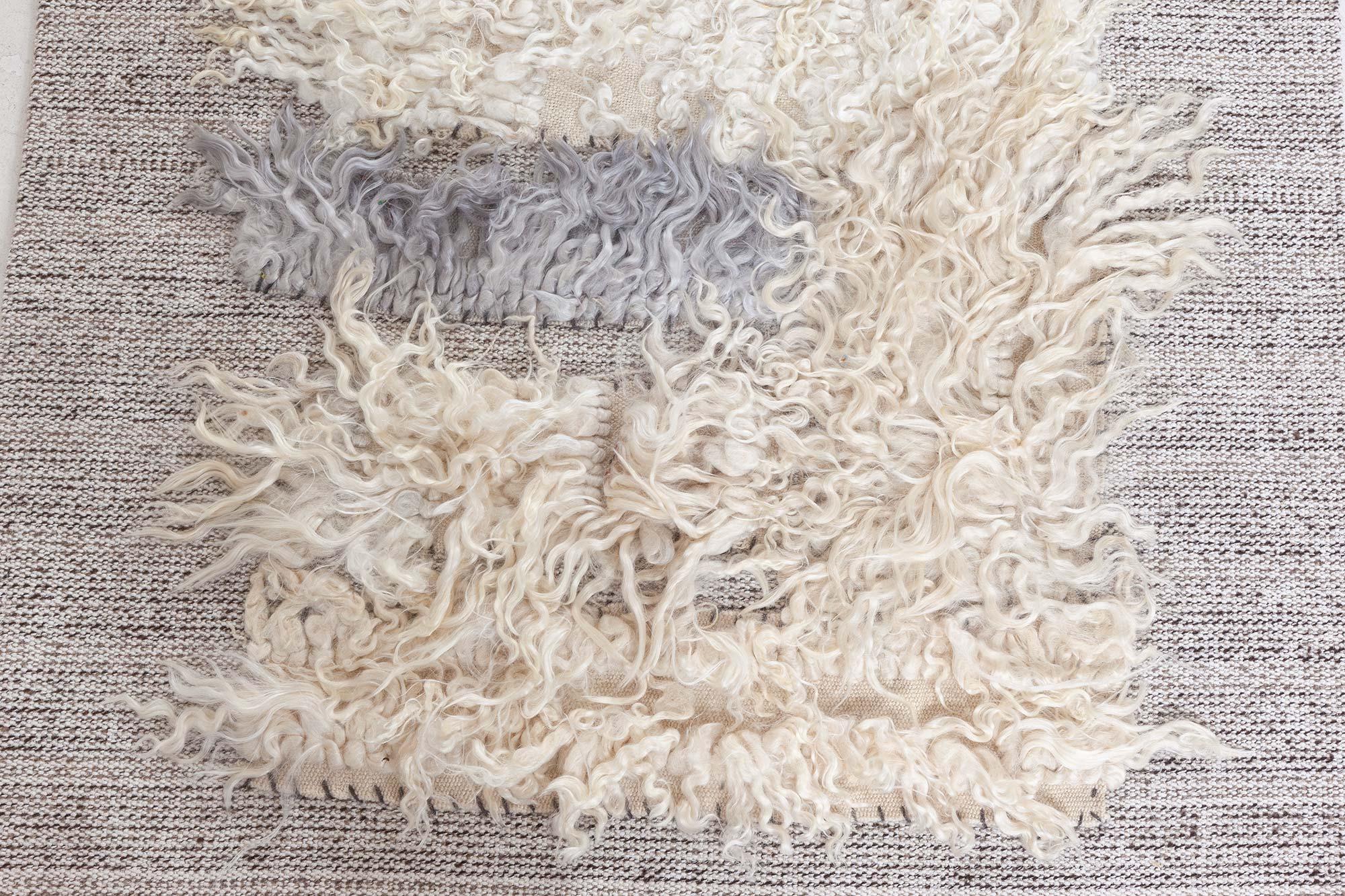 Moderner Tulu-Teppich von Doris Leslie Blau im Zustand „Neu“ im Angebot in New York, NY