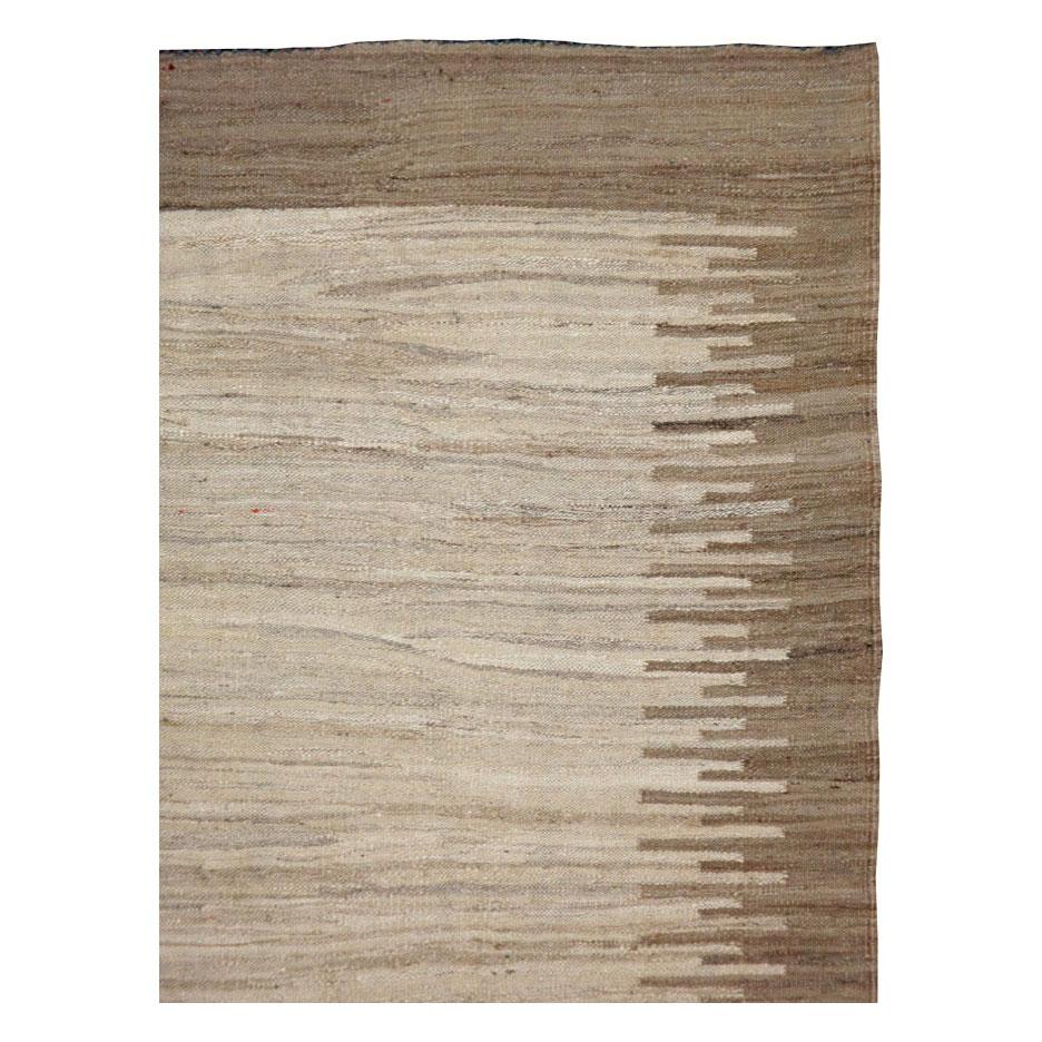 Turco Tappeto turco moderno a trama piatta Rug & Kilim in vendita