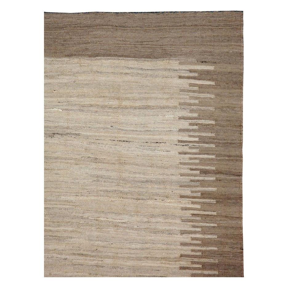 Modern Turkish Flat-Weave Kilim Rug In Good Condition In New York, NY