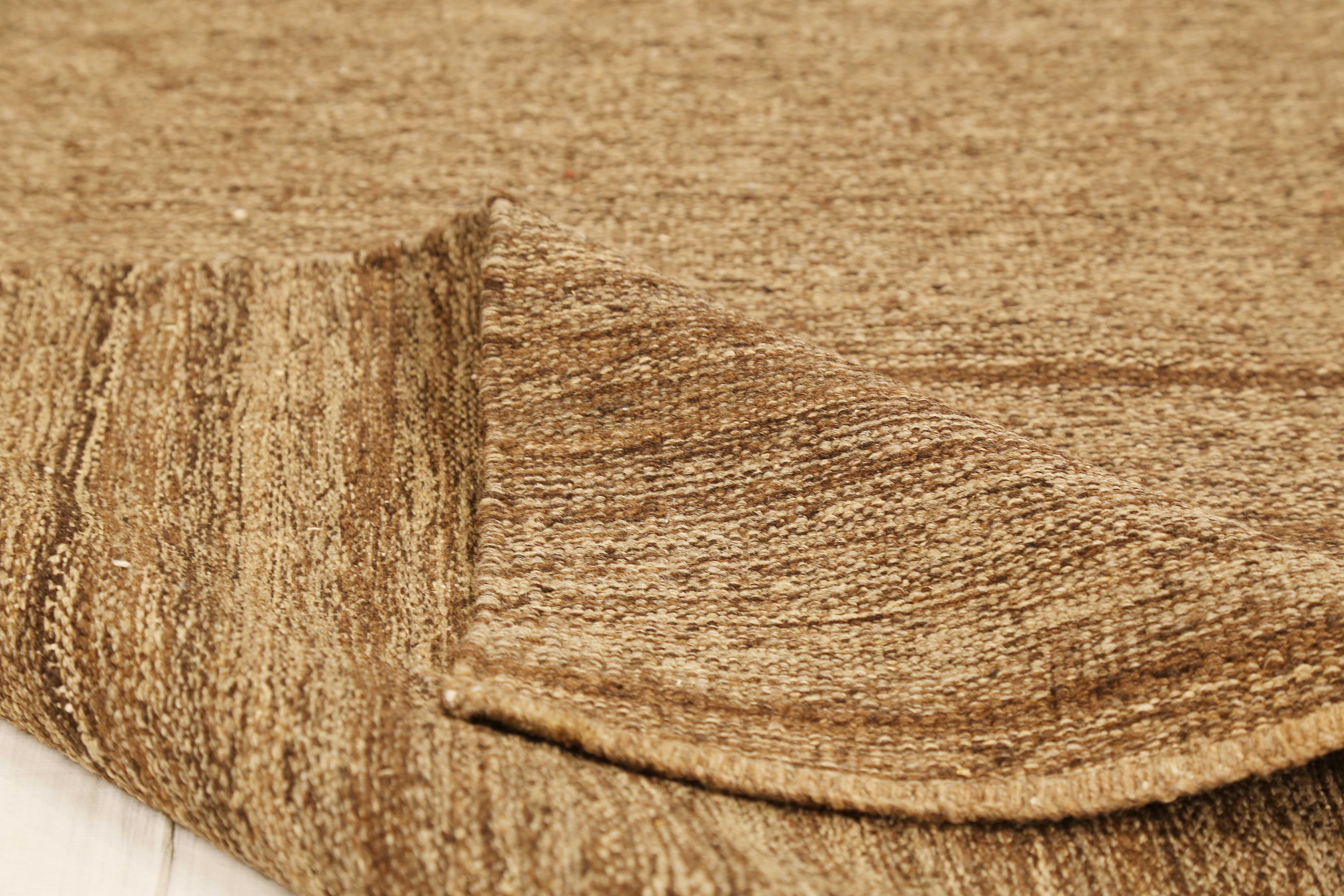 Hand-Woven Modern Turkish Flat-Weave Kilim Rug with Brown Stripes on Beige Field For Sale