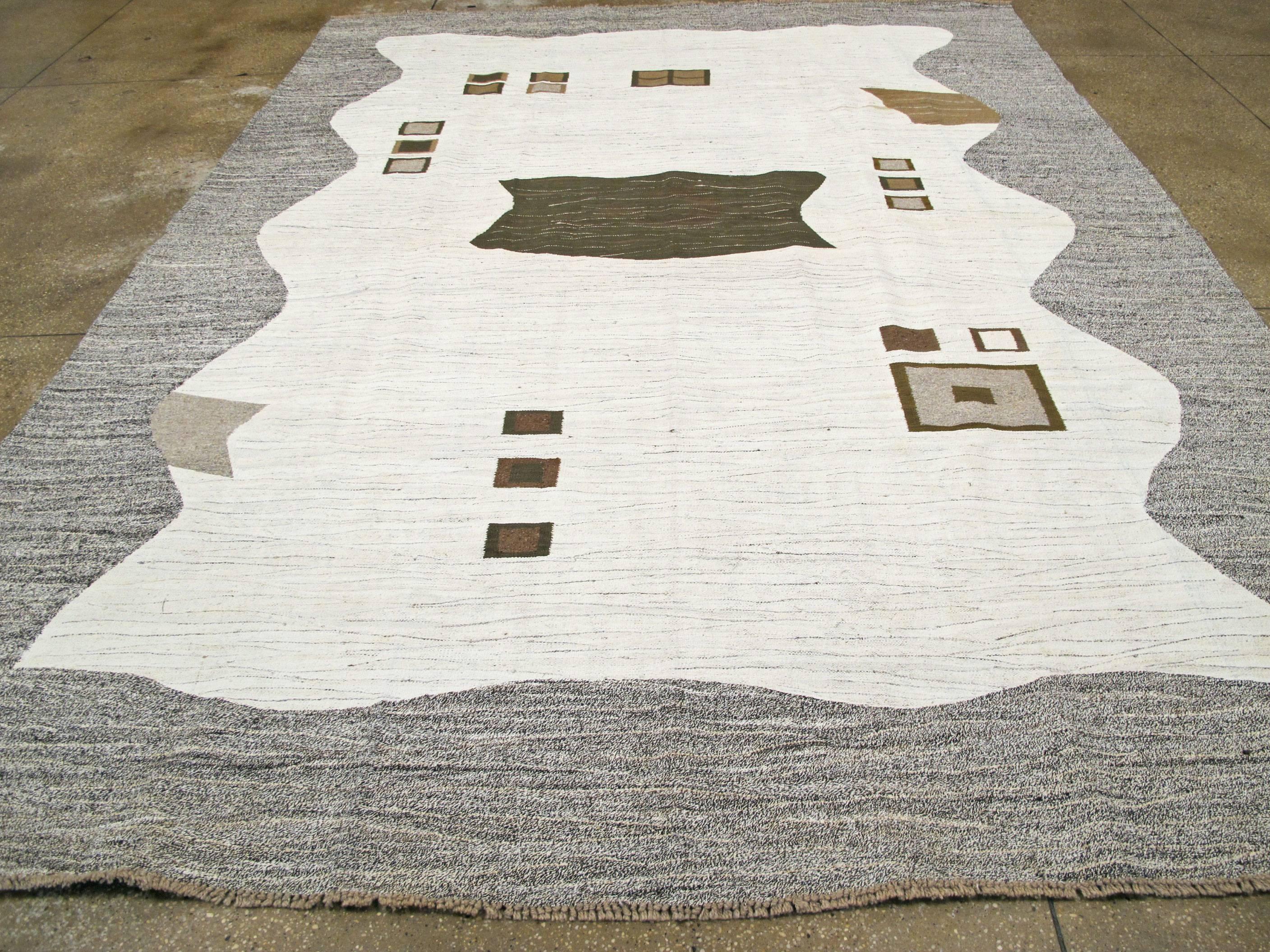 Contemporary Modern Turkish Flat-Weave Rug For Sale