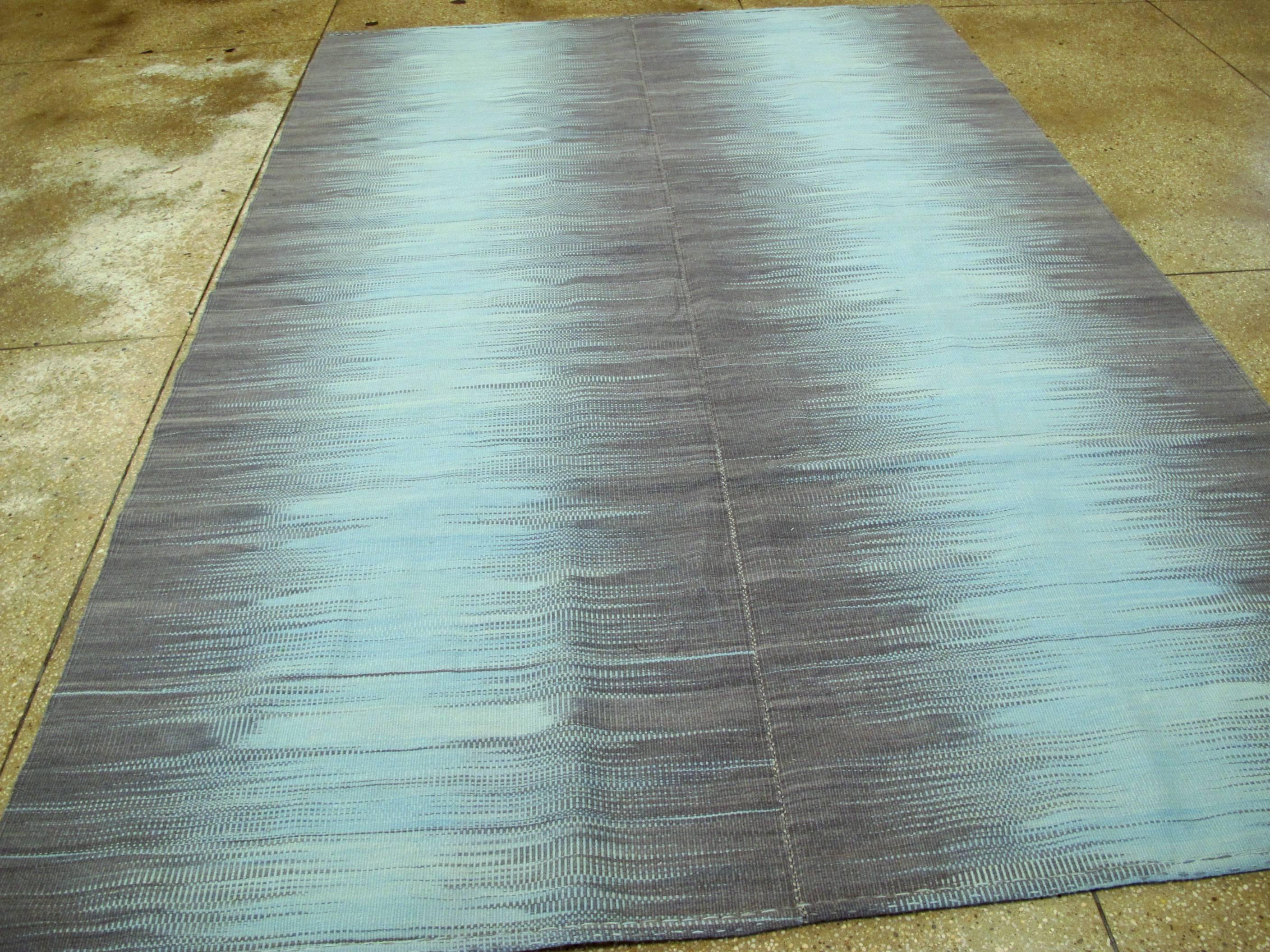 Contemporary Modern Turkish Flat-Weave Rug For Sale