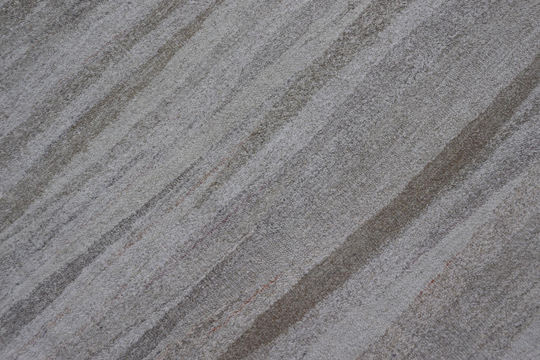 Moderno tappeto turco a trama piatta con design moderno in bianco e toni neutri 11'2 x 14'1 in vendita 4