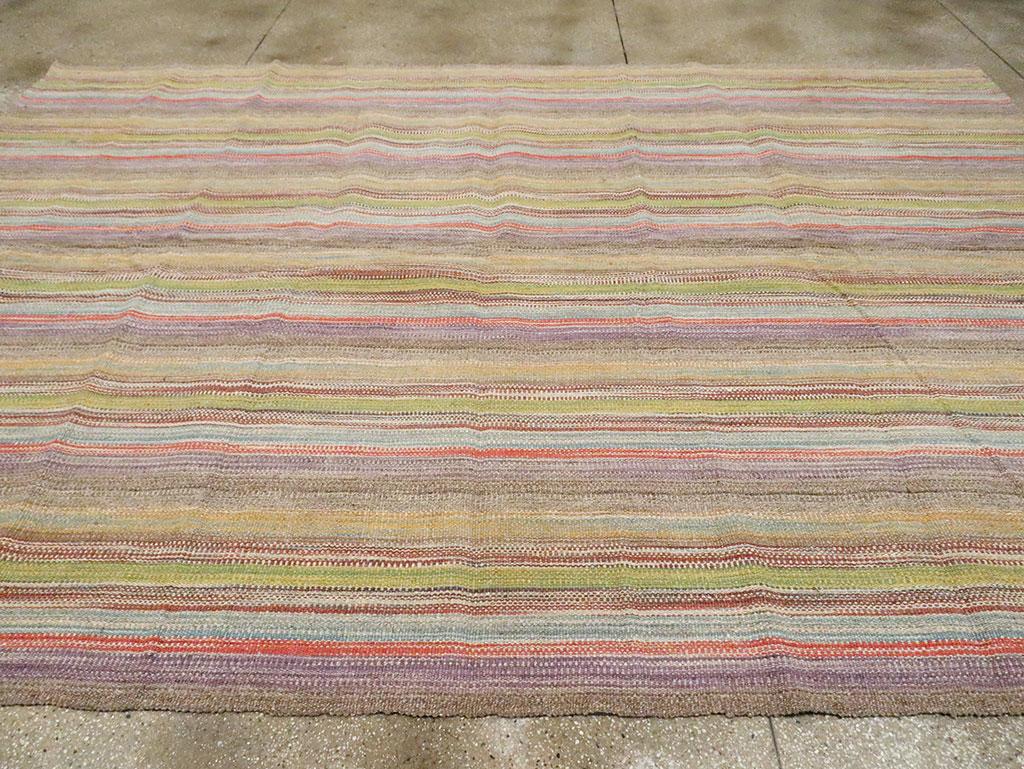 Tissé à la main Tapis Kilim turc moderne tissé à plat, de taille standard en vente