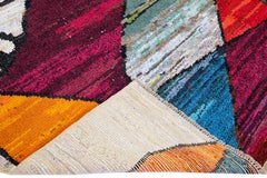 Moderner türkischer handgefertigter mehrfarbiger Wollteppich mit expressionistischem Design