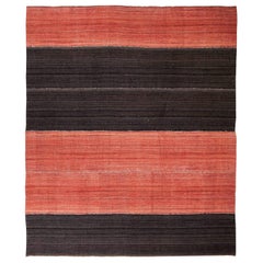 Moderner türkischer Kelim-Teppich in rotem und schwarzem Flachgewebe-Muster