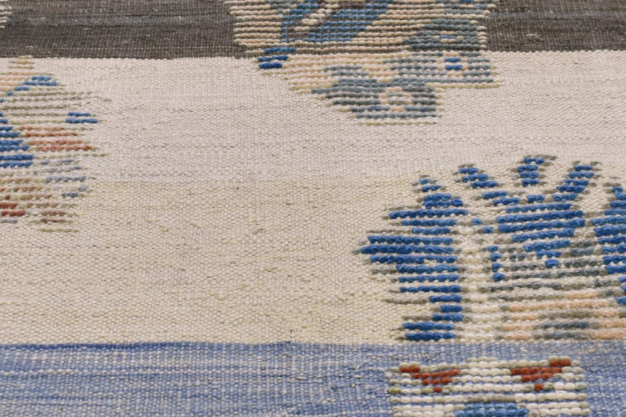 Moderner türkischer Kelim-Teppich, Stammeskunst auf Wabi-Sabi trifft (21. Jahrhundert und zeitgenössisch) im Angebot