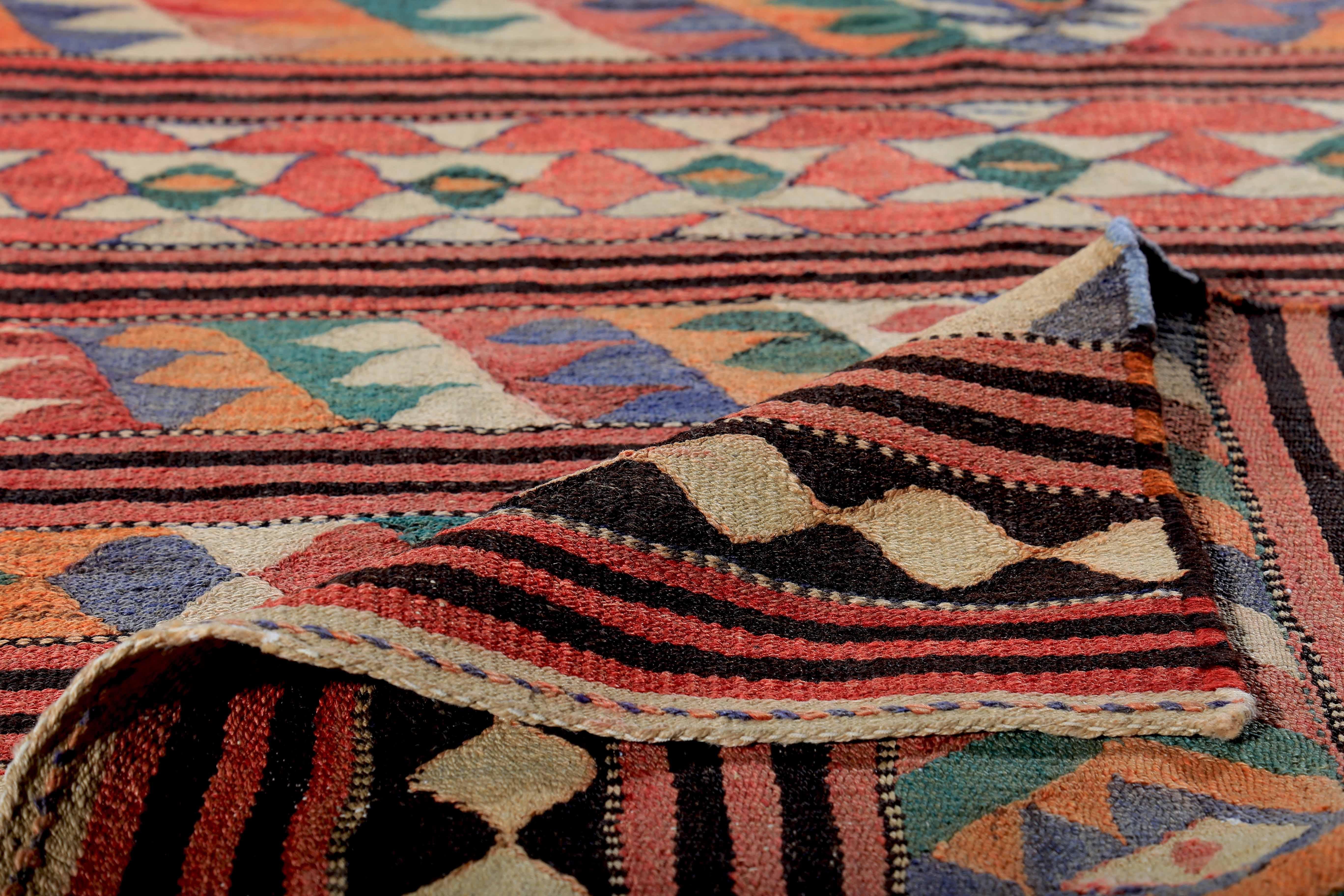 Modern Turkish Kilim Rug with Green and Navy Geometric Details on Red Field In New Condition For Sale In Dallas, TX