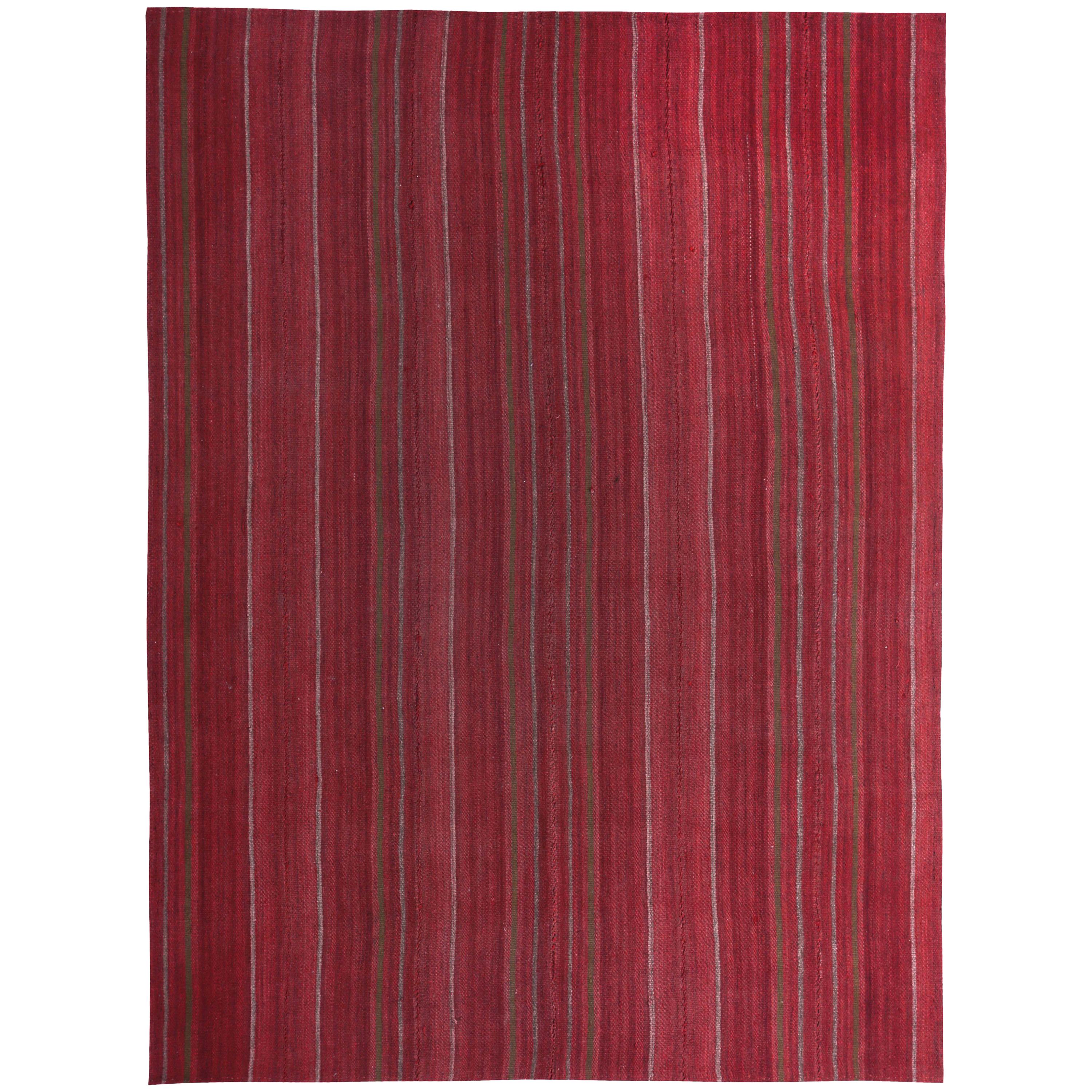 Tapis de Turquie moderne Kilim avec rayures de crayon ivoire et marron sur fond rouge