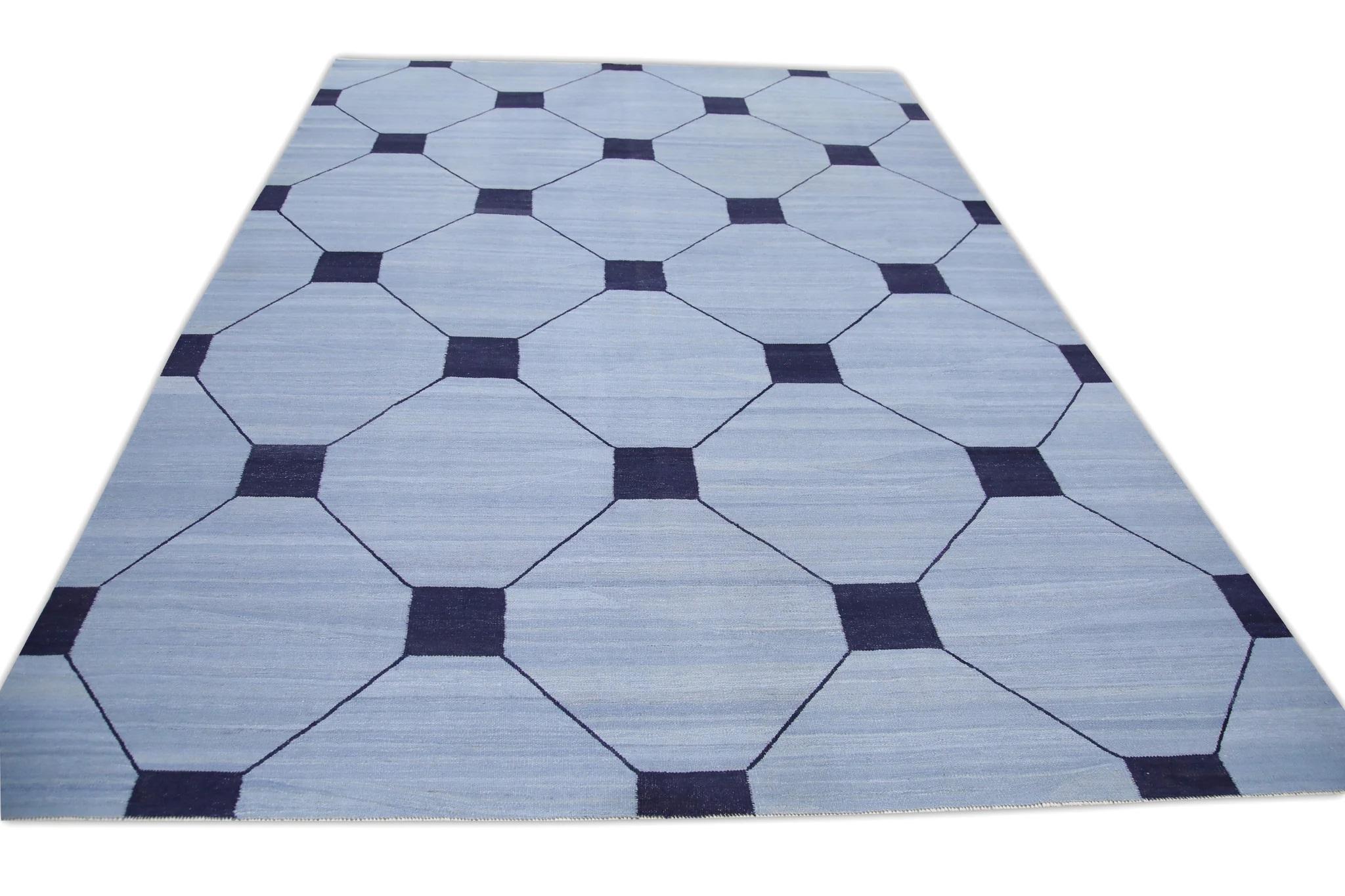 Moderner türkischer Kelim-Wollteppich in Blau mit geometrischem Design und Flachgewebe 10' x 12'4