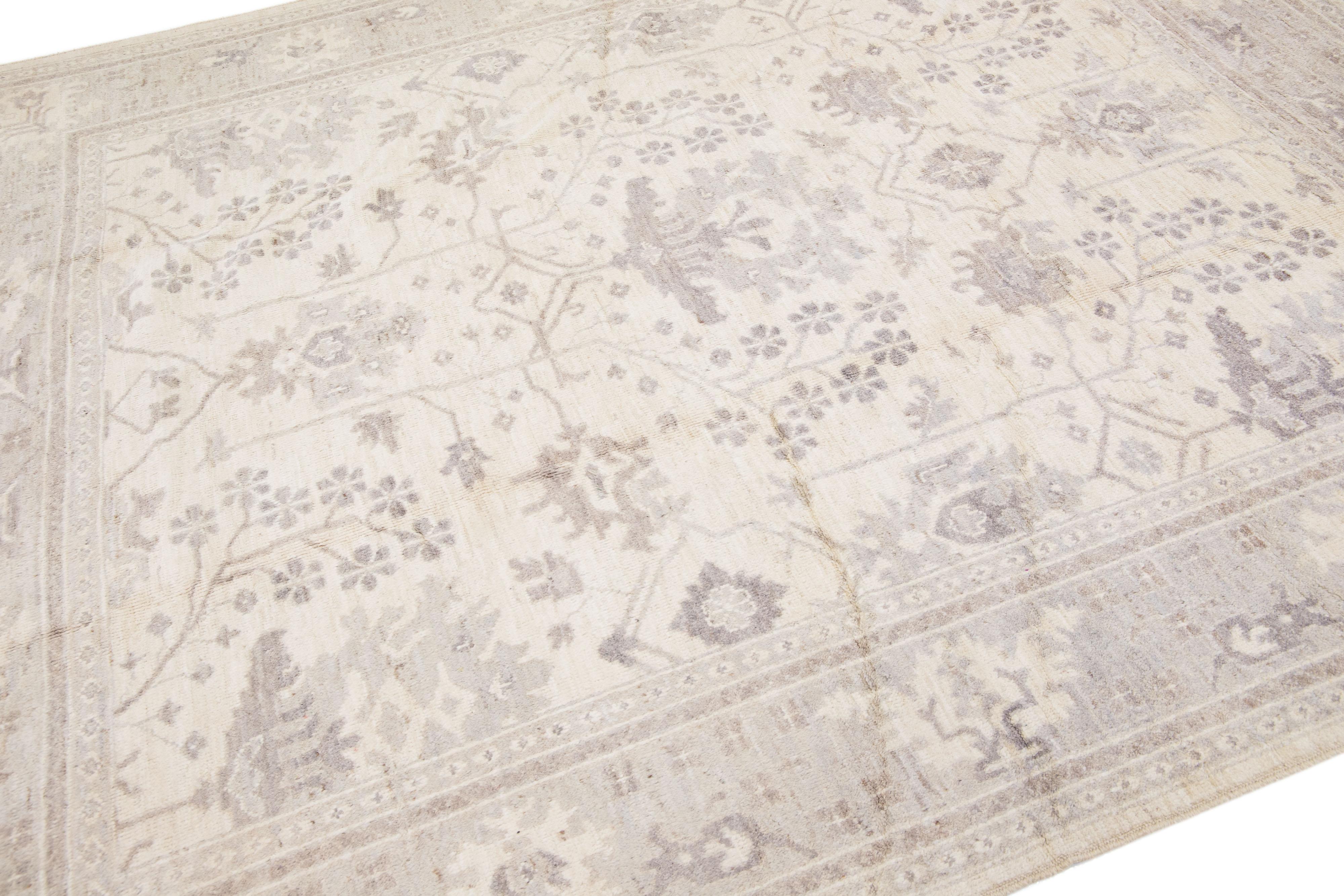 Contemporary Modern Turkish Oushak Beige & Gray Handmade Floral Wool Rug For Sale