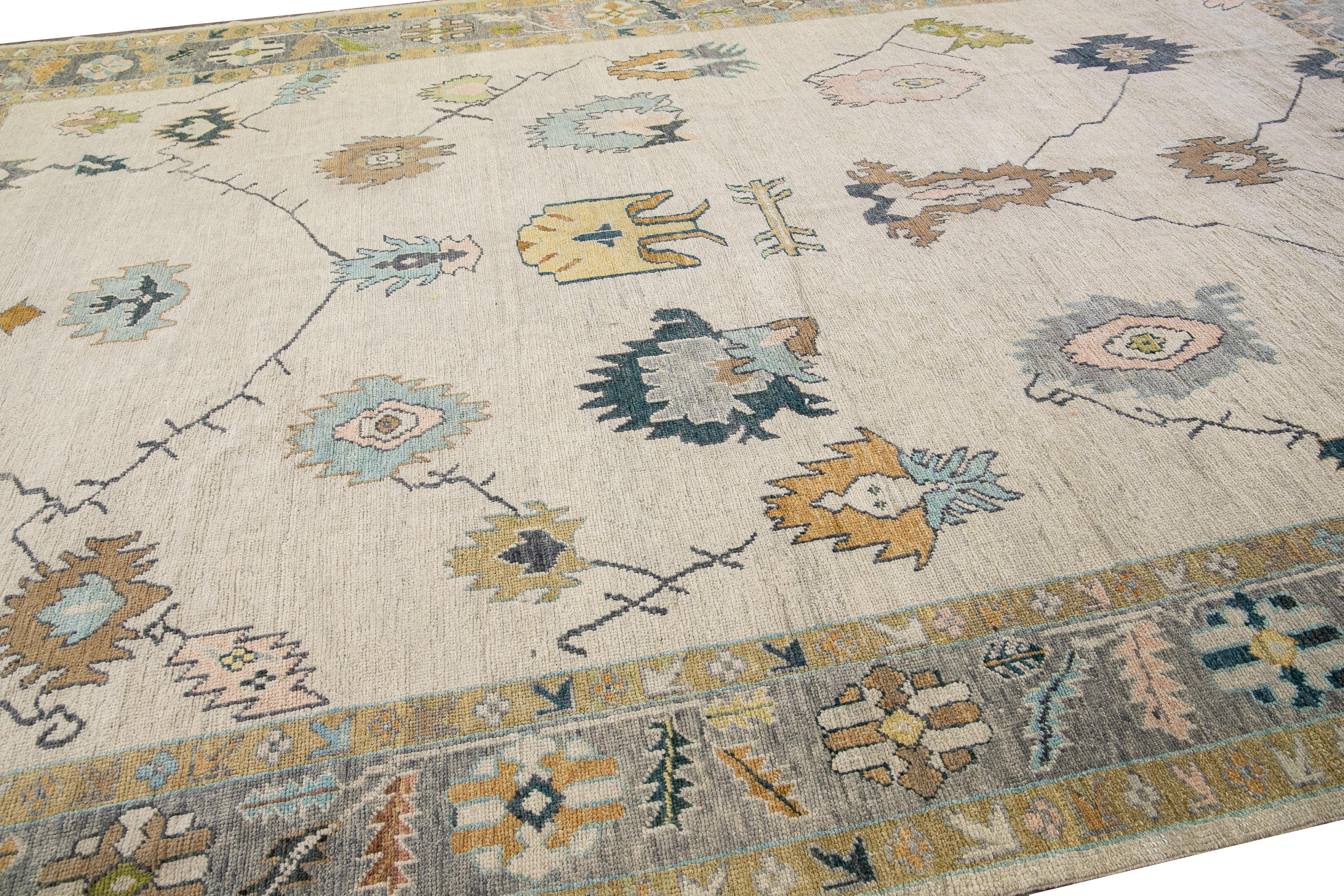 Contemporary Modern Turkish Oushak Beige Handmade Floral Pattern Wool Rug For Sale