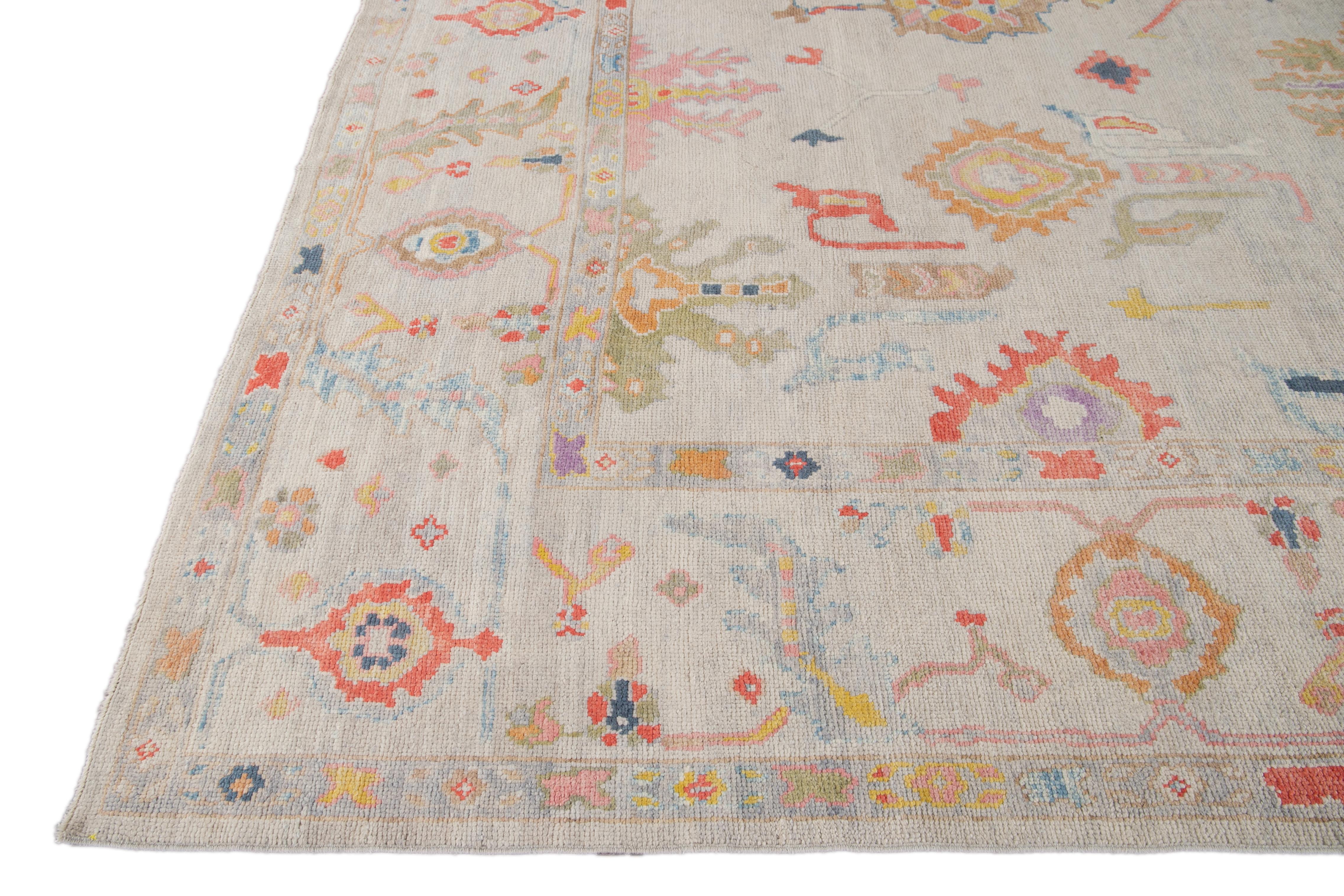 Modern Turkish Oushak Floral Colorful Handmade Wool Rug In New Condition In Norwalk, CT
