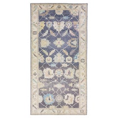 Moderner moderner türkischer Oushak-Grauer handgefertigter Wollteppich mit Allover-Design