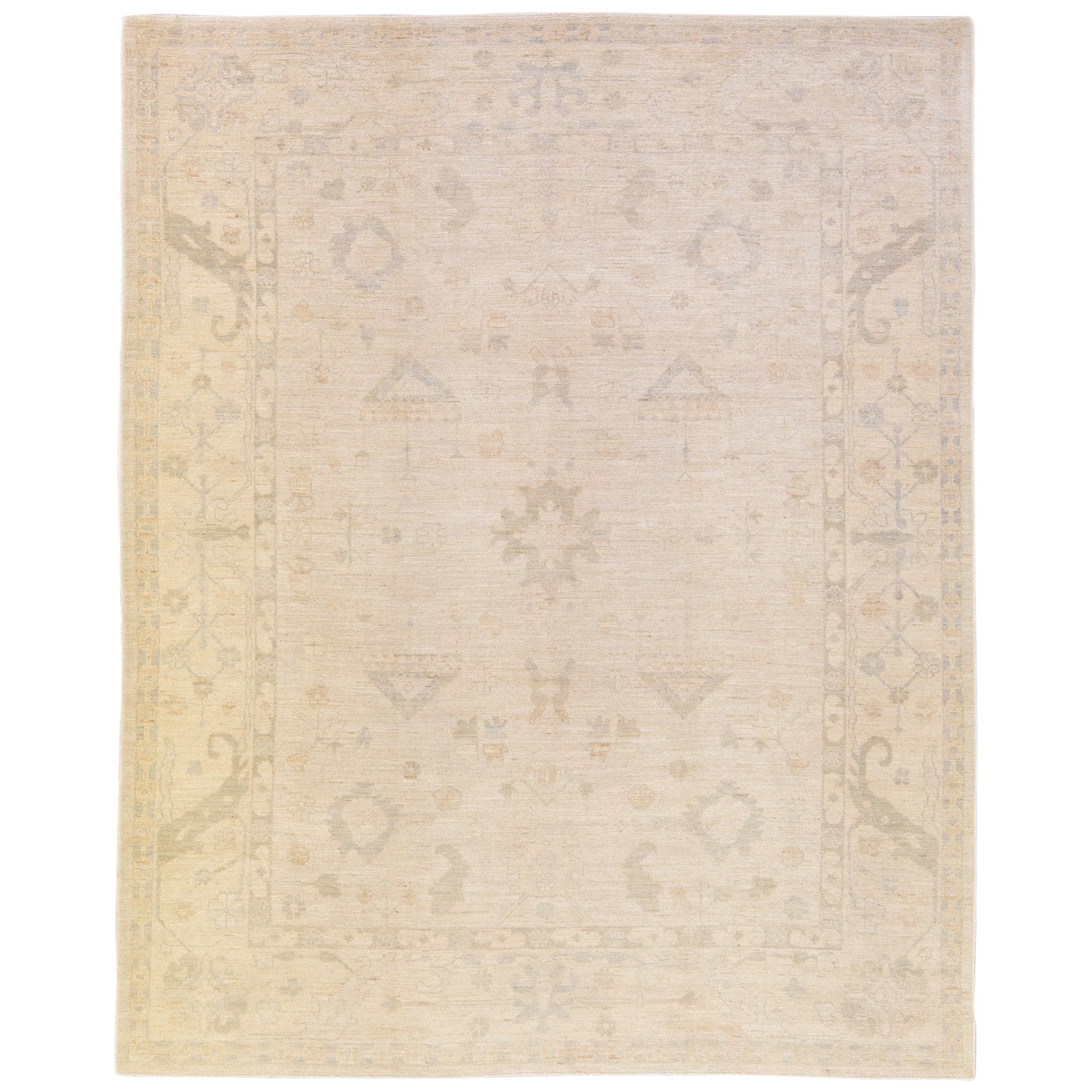 Tappeto moderno turco Oushak fatto a mano in lana beige con motivo floreale geometrico in vendita