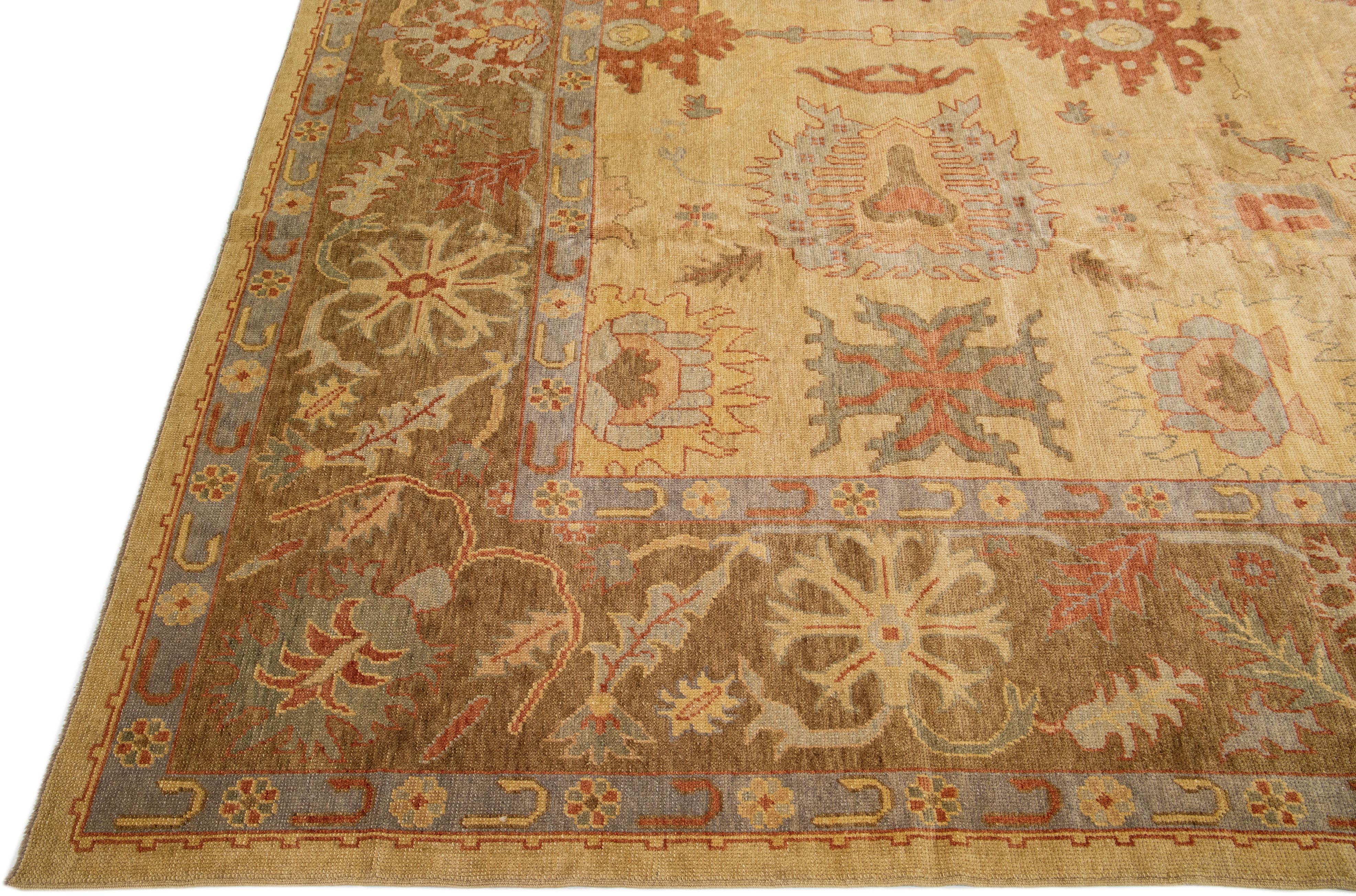 Hand-Knotted Modern Turkish Oushak Handmade Beige Wool Rug With Floral Motif For Sale