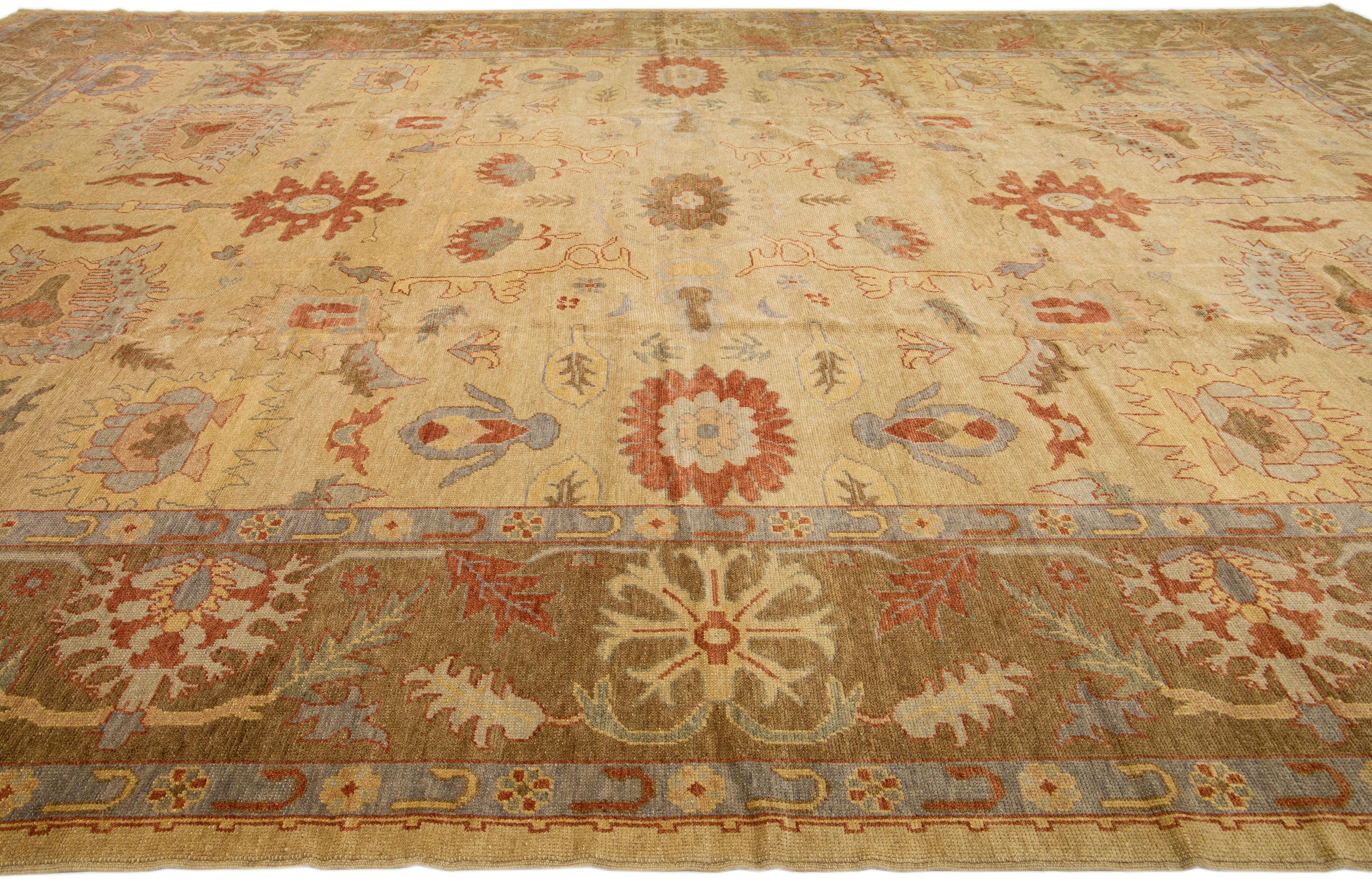 Contemporary Modern Turkish Oushak Handmade Beige Wool Rug With Floral Motif For Sale