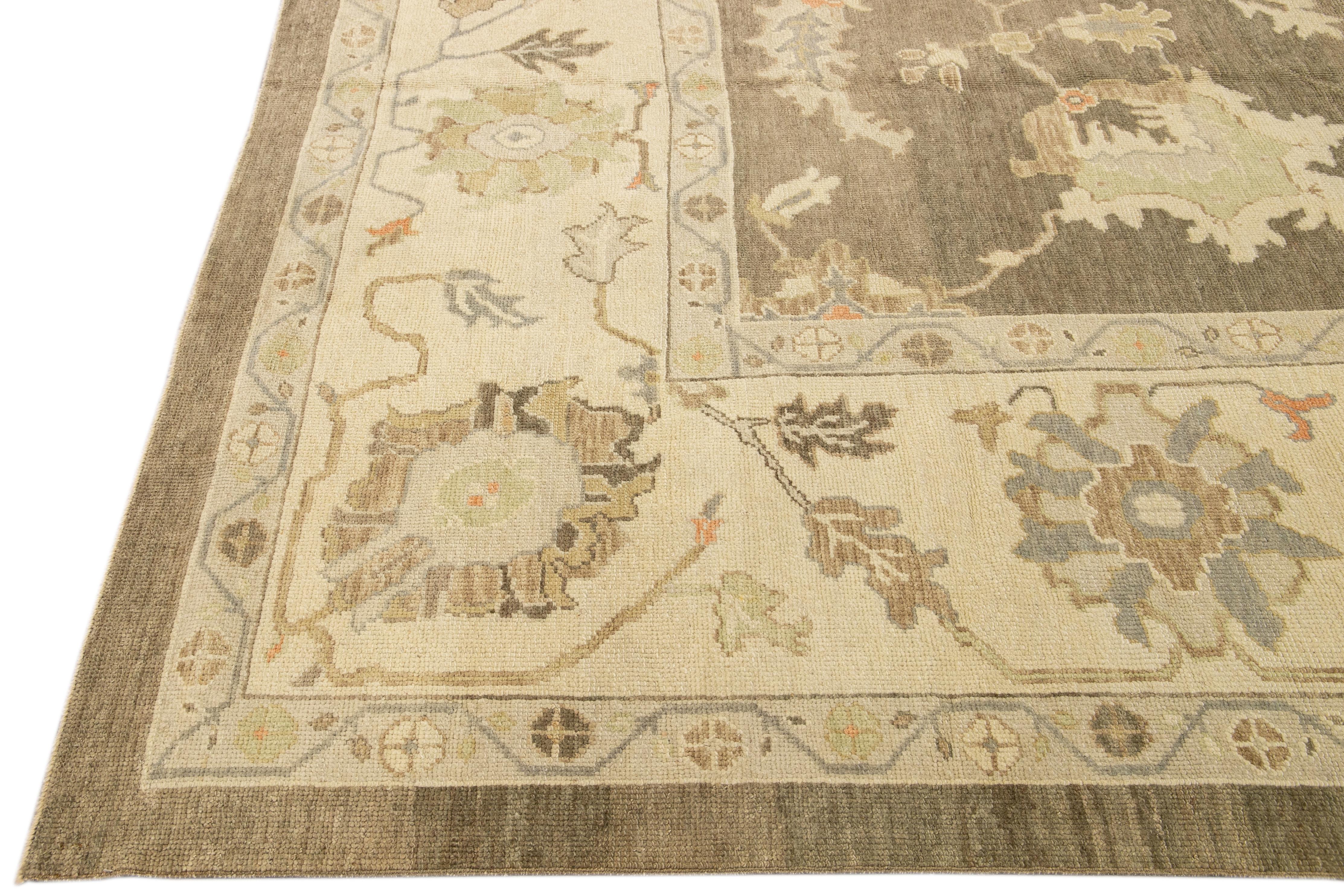 Modern Turkish Oushak Handmade Floral Brown Wool Rug In New Condition For Sale In Norwalk, CT