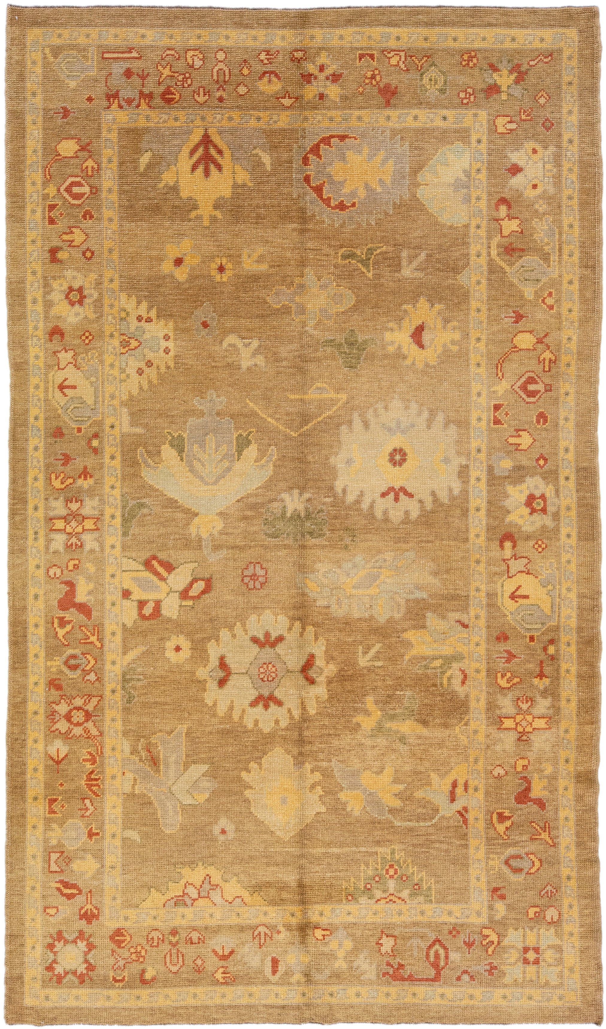 Moderner moderner türkischer handgefertigter Oushak-Teppich aus brauner Wolle mit Blumenmotiv