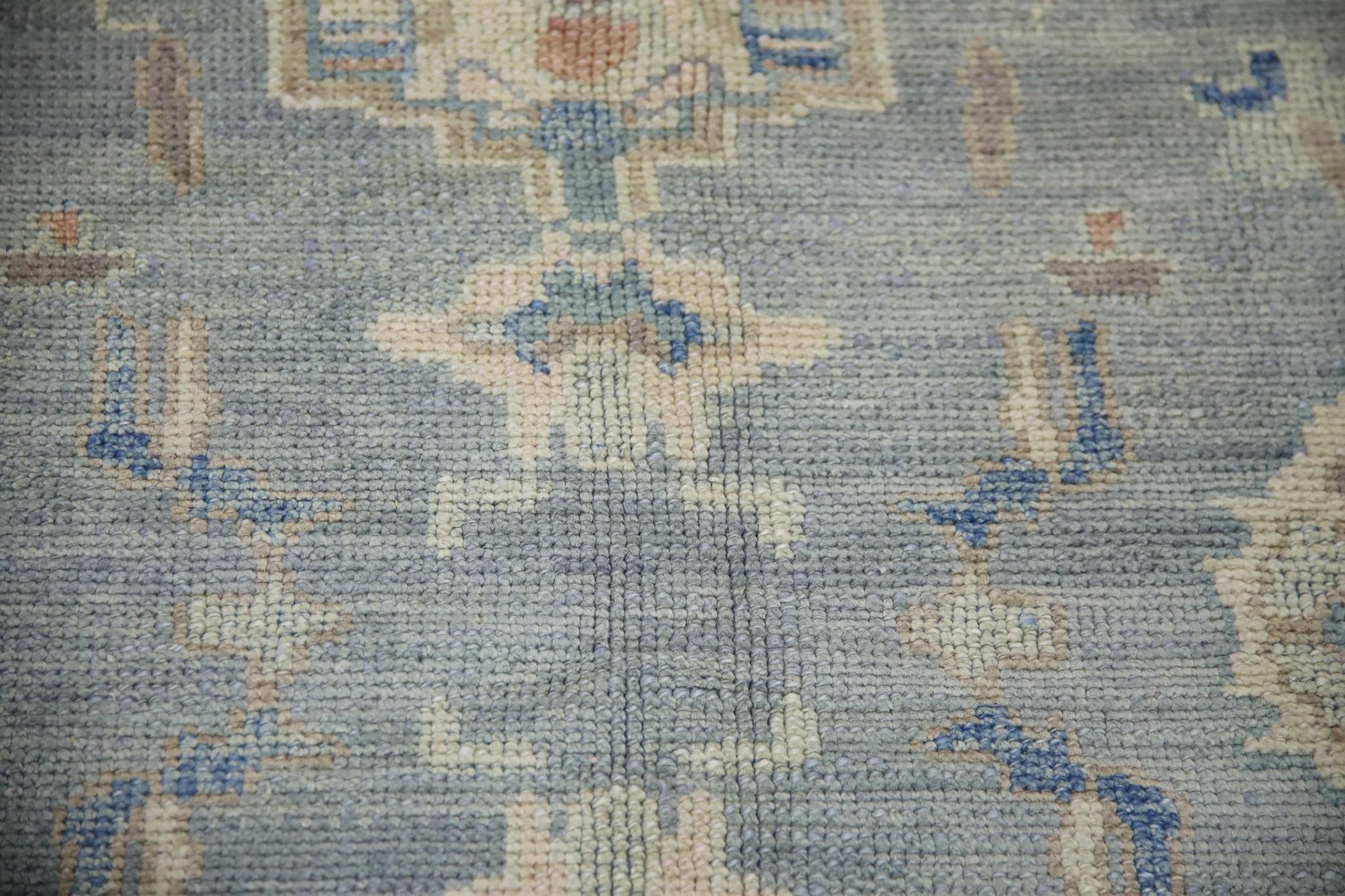 Handgewebter türkischer Oushak-Teppich aus Wolle in Rosa & Blau mit Blumenmuster 6'1