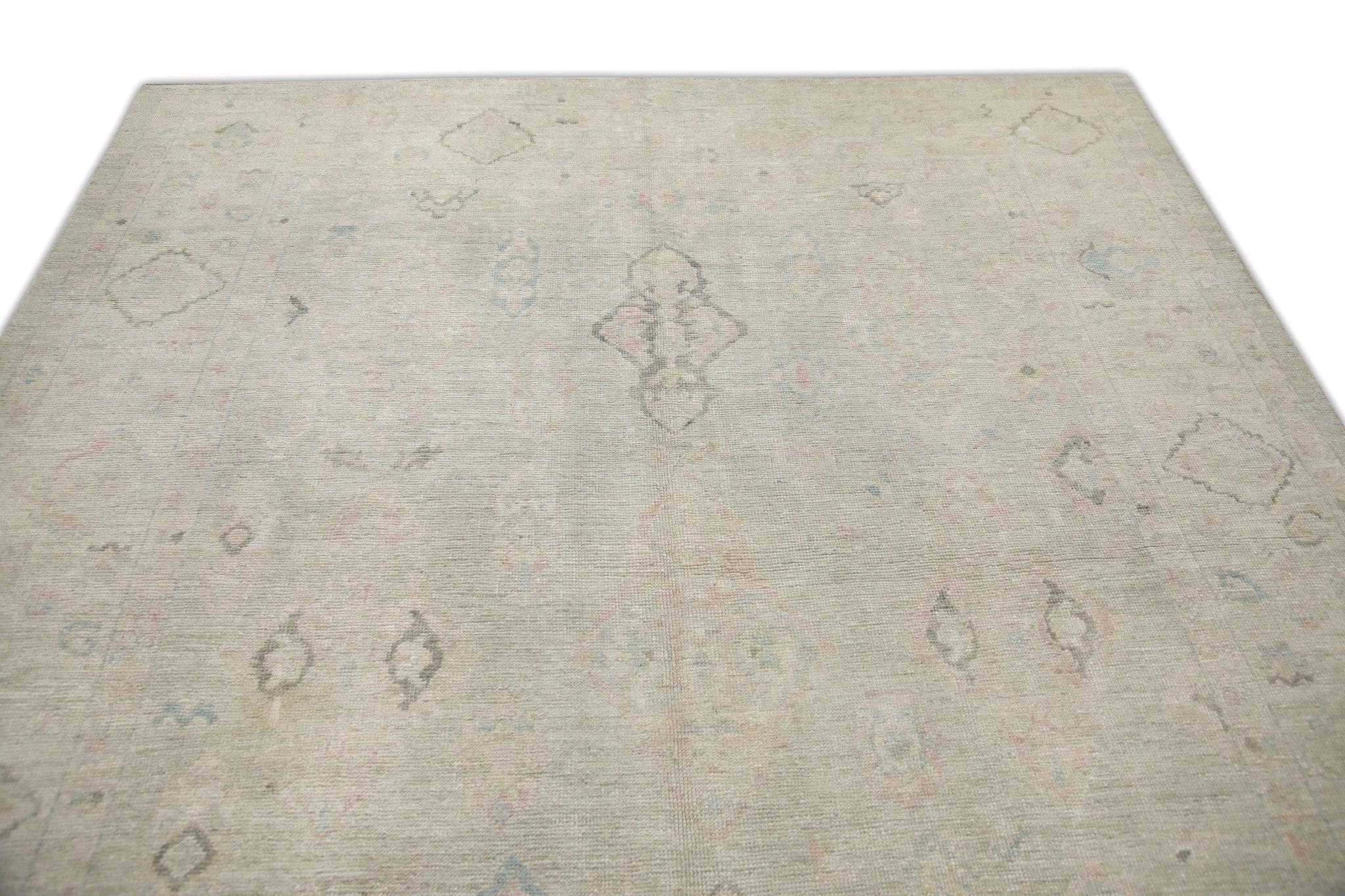 Türkischer Oushak-Teppich aus handgewebter Wolle in Rosa & Braun mit Blumenmuster 7'8