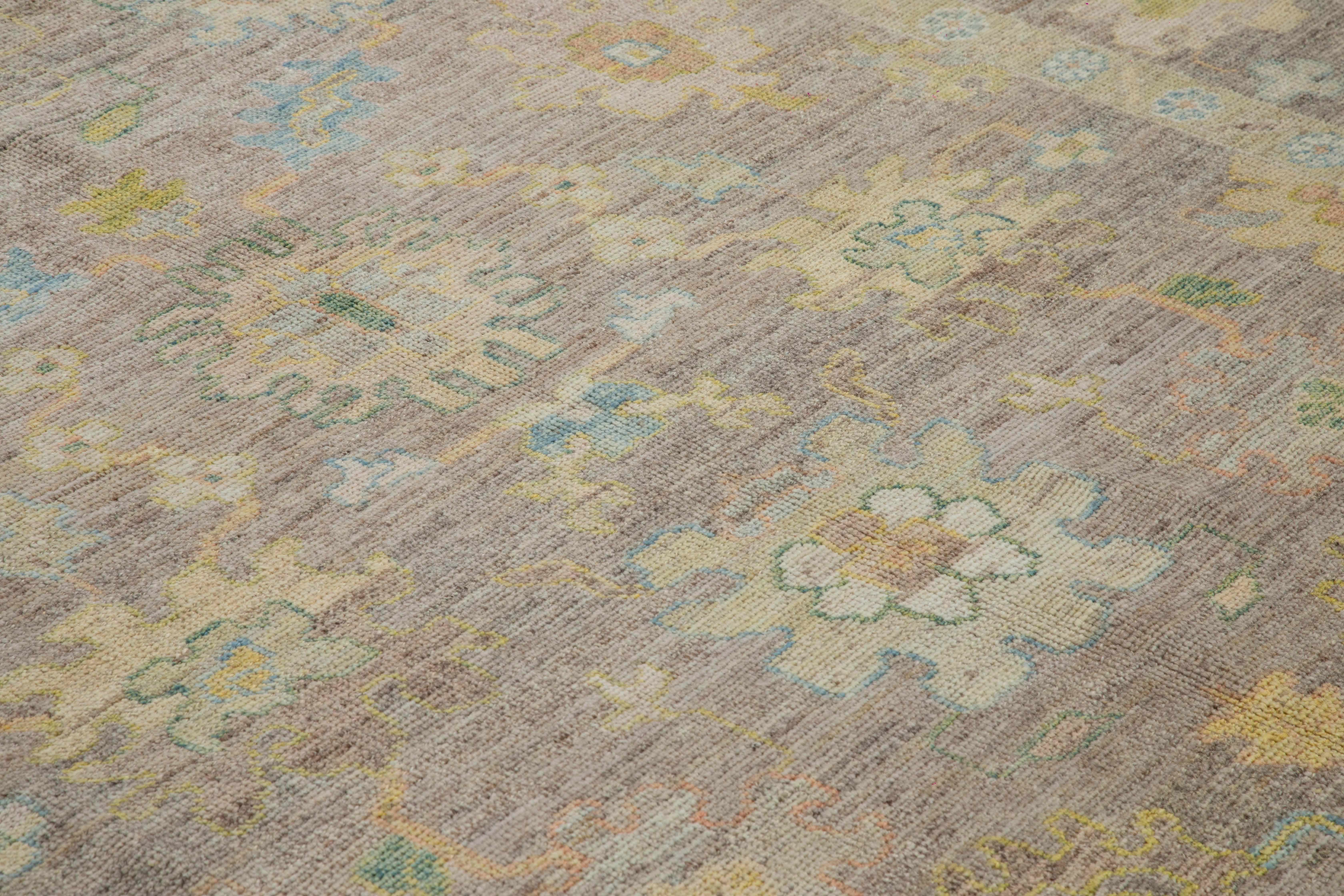 Alfombra turca moderna Oushak Oushak con detalles de jardín de flores de colores en Excelente estado para la venta en Dallas, TX