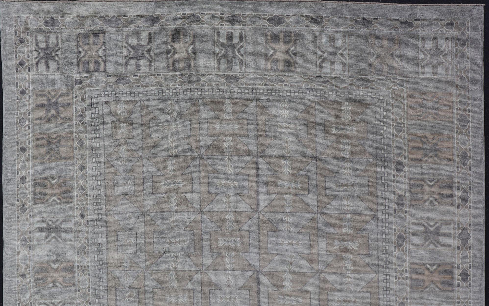 Modern Turkish Oushak Rug with Shades of Gray with Tribal Design For Sale 2