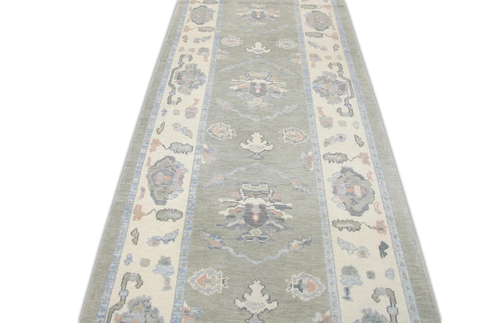 Handgewebter türkischer Oushak-Läufer aus Wolle in Grün & Blau mit Blumenmuster 4'2