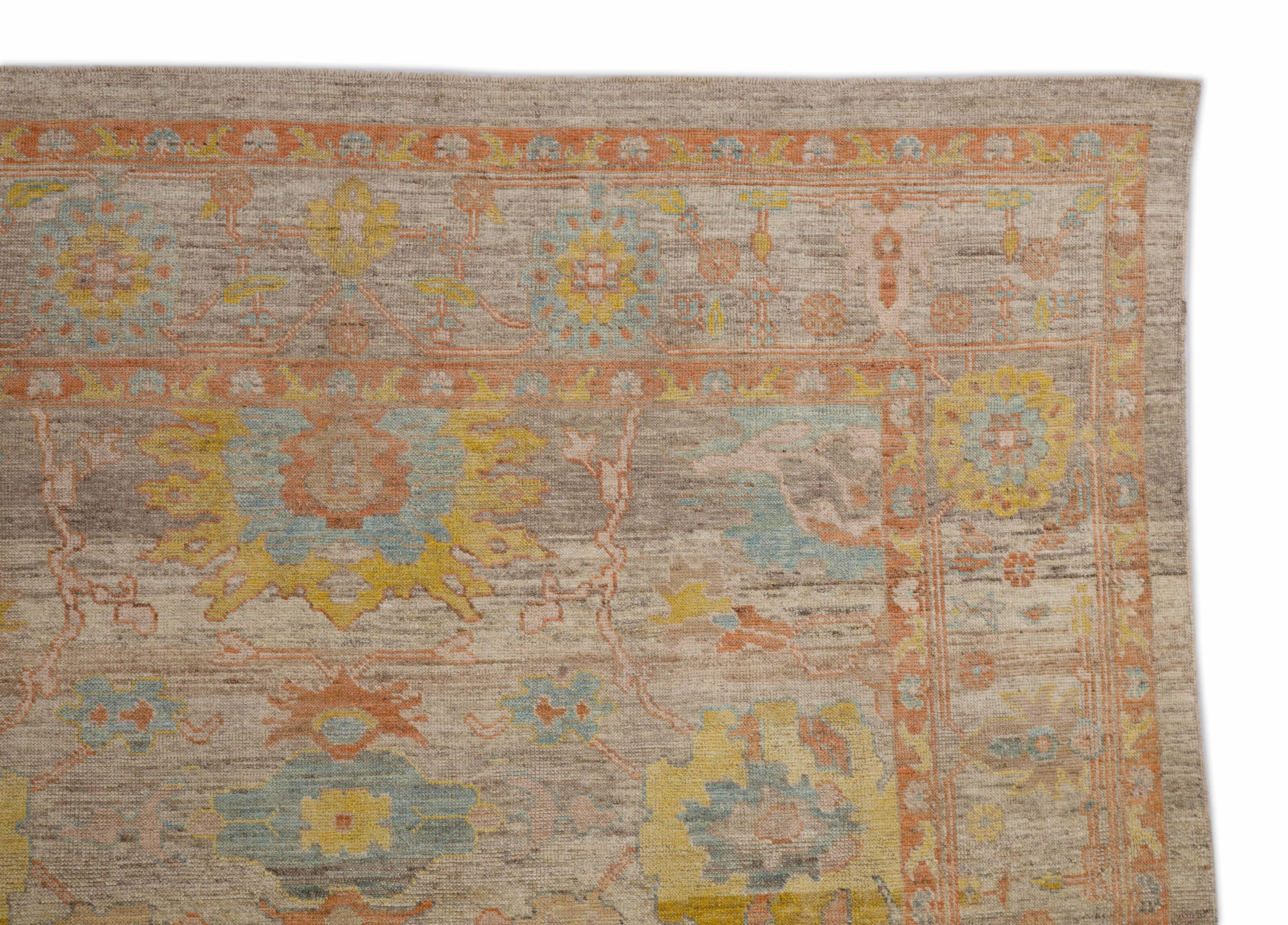 Moderner moderner türkischer handgewebter Teppich im Oushak-Stil mit bunten Blumenmedaillon-Details (Wolle) im Angebot