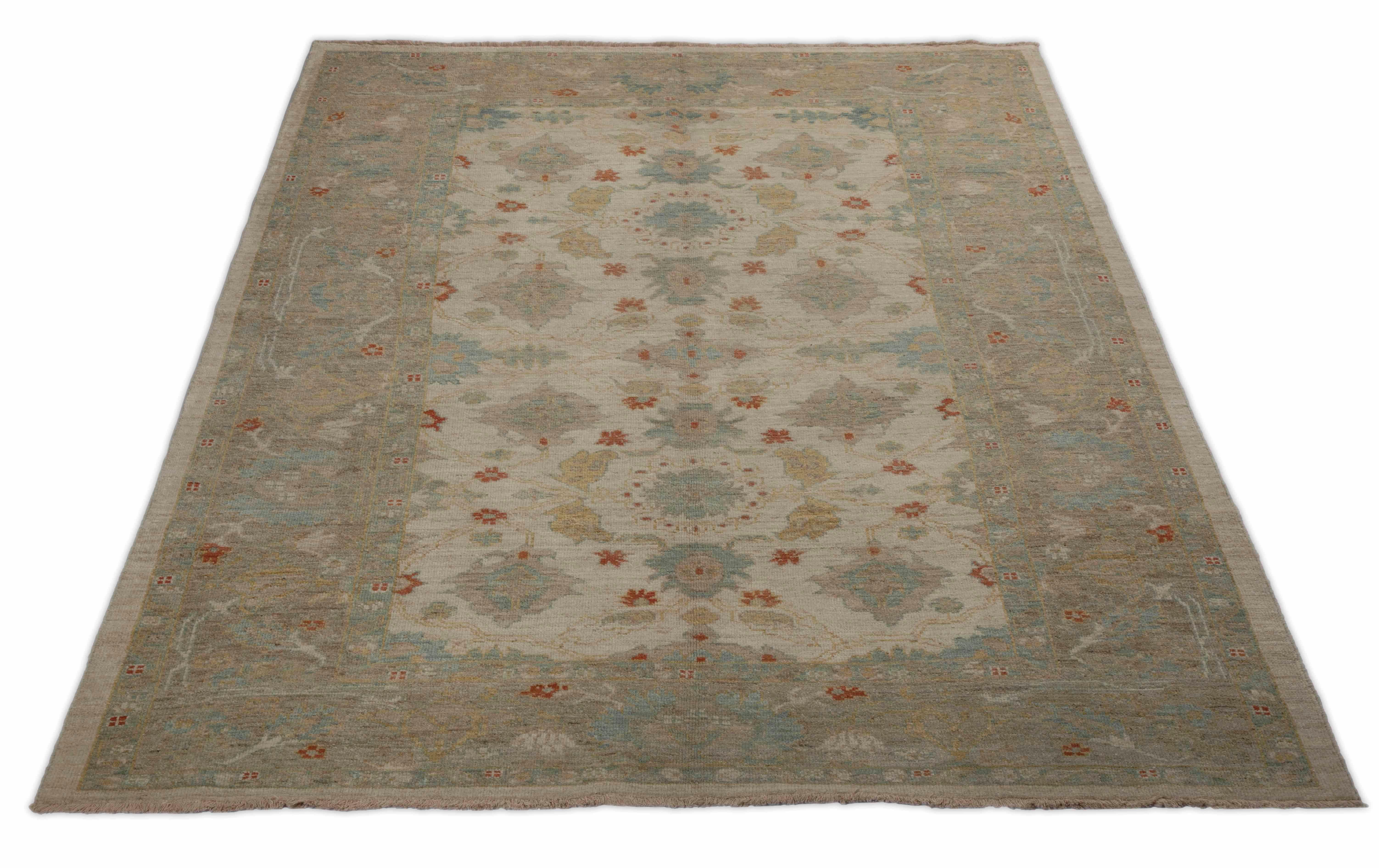 Hand-Woven Modern Turkish Sultanabad Rug with Floating Leaf and Flowers Center Field Detail For Sale