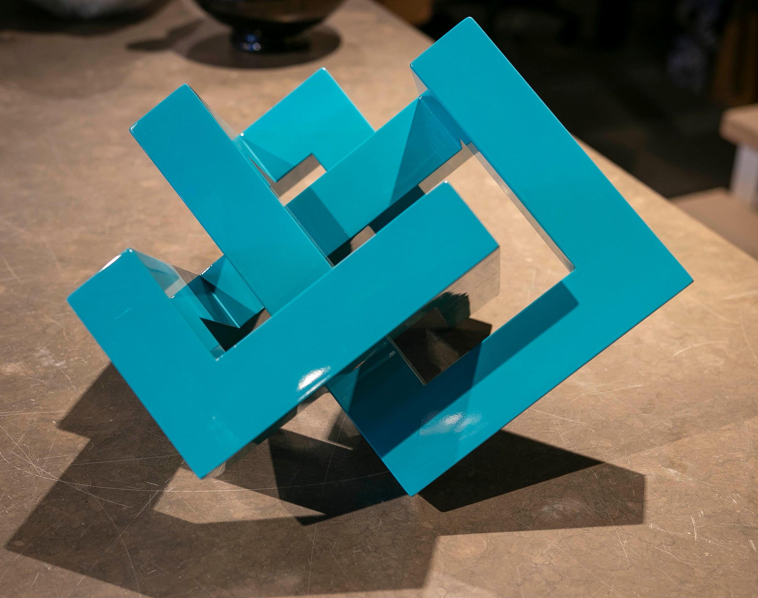 Modern Turquoise Blue Lacquered Wood Sculpture with Intertwined Straight Forms For Sale 8
