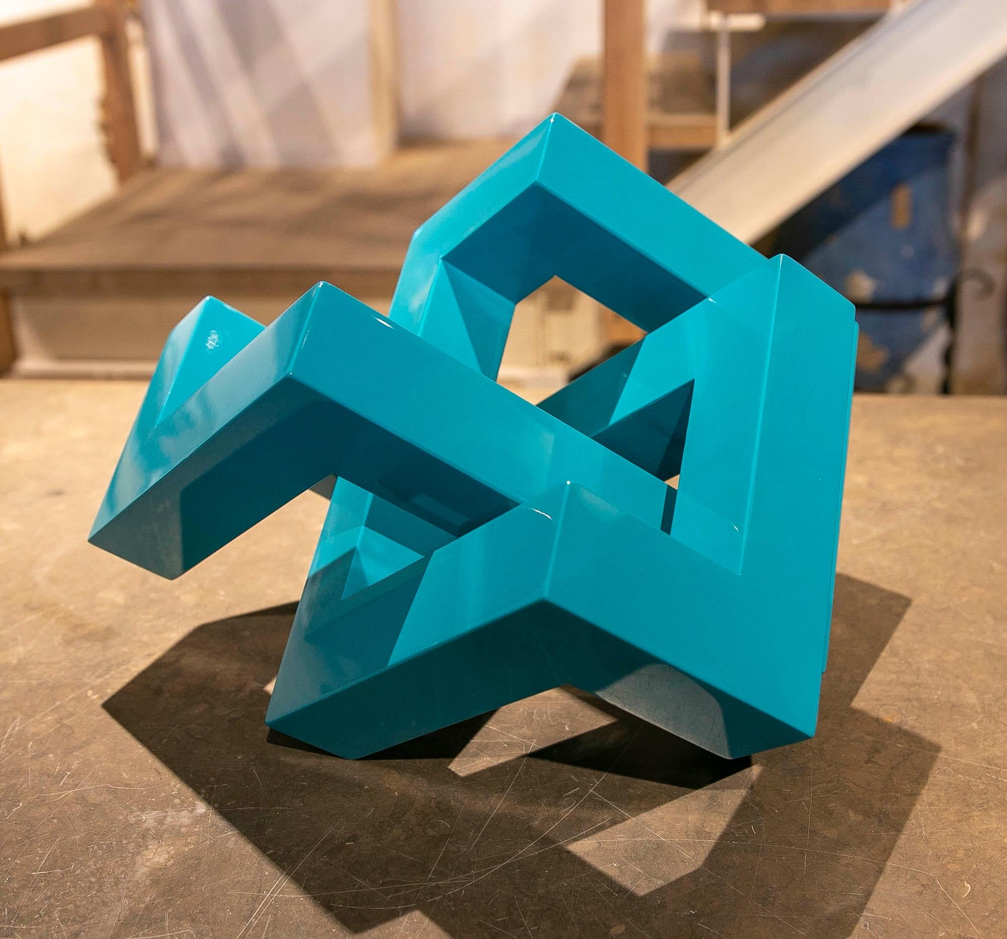 Modern Turquoise Blue Lacquered Wood Sculpture with Intertwined Straight Forms For Sale 2