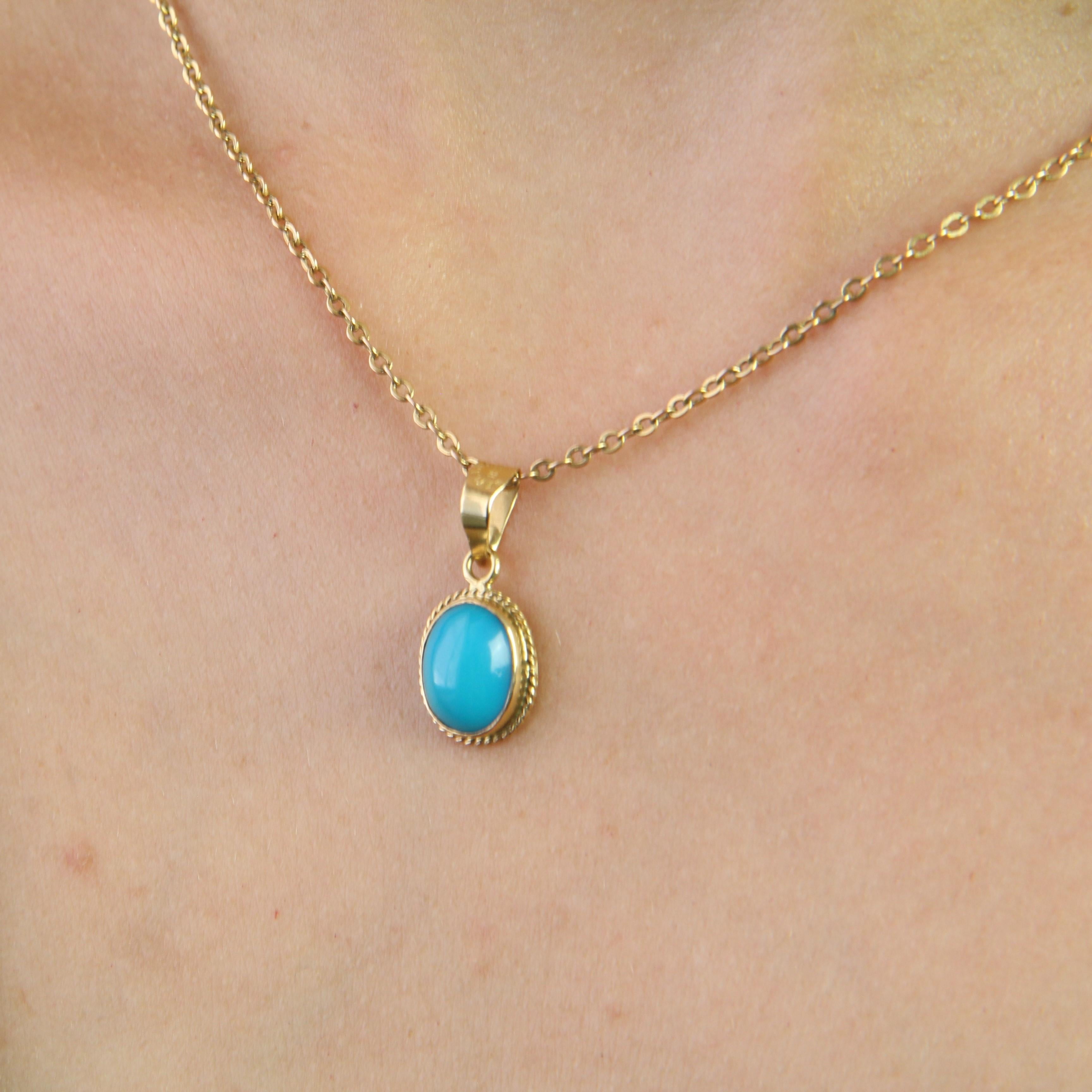 Modern Turquoise Stone 18 Karat Yellow Gold Pendant In Good Condition In Poitiers, FR