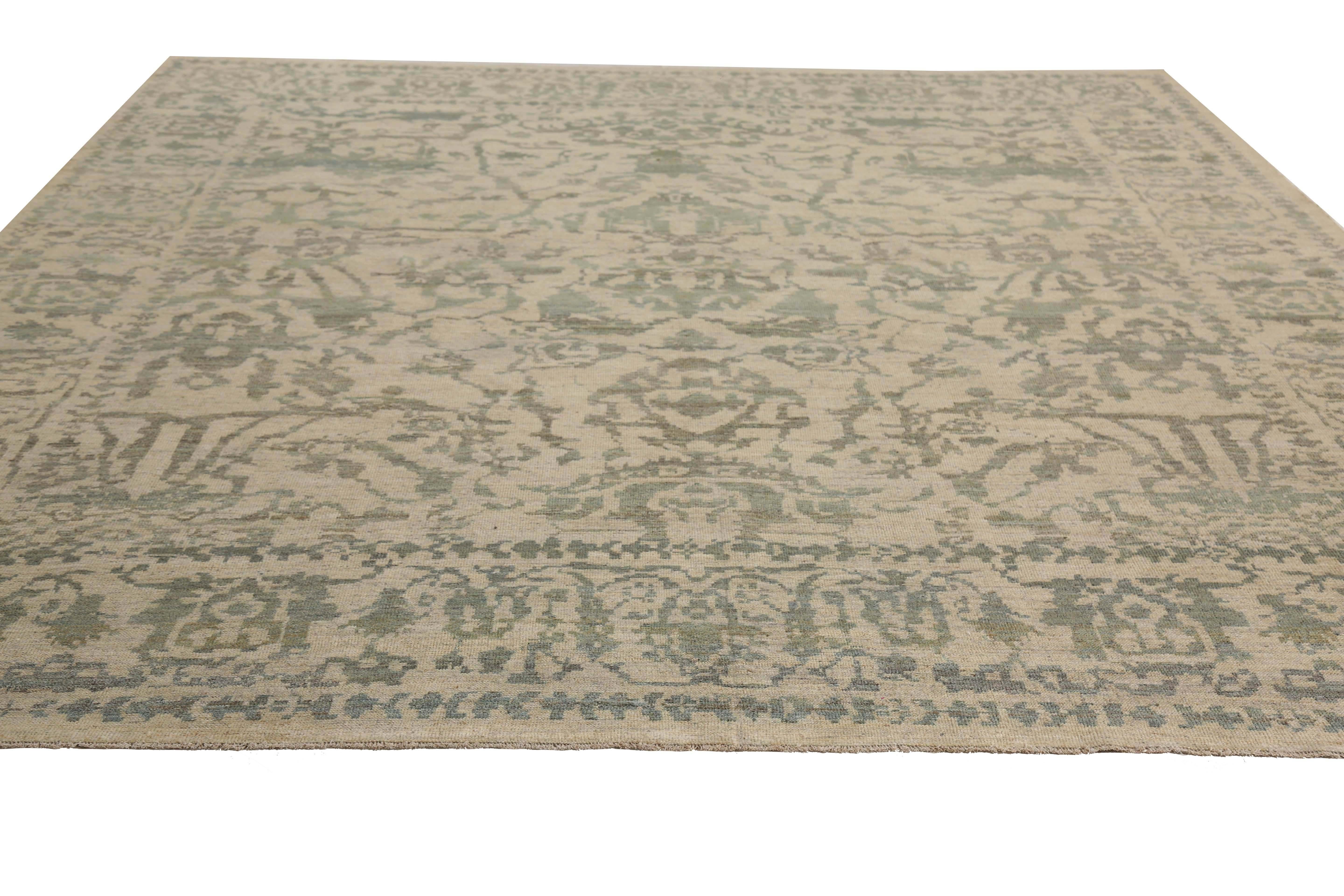 Modern Twist on Classical Turkish Sultanabad Rug In New Condition For Sale In Dallas, TX