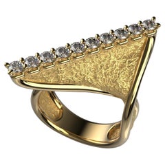 Moderner gedrehter Ring aus 18 Karat Gold mit natürlichen Diamanten von Oltremare Gioielli Italien