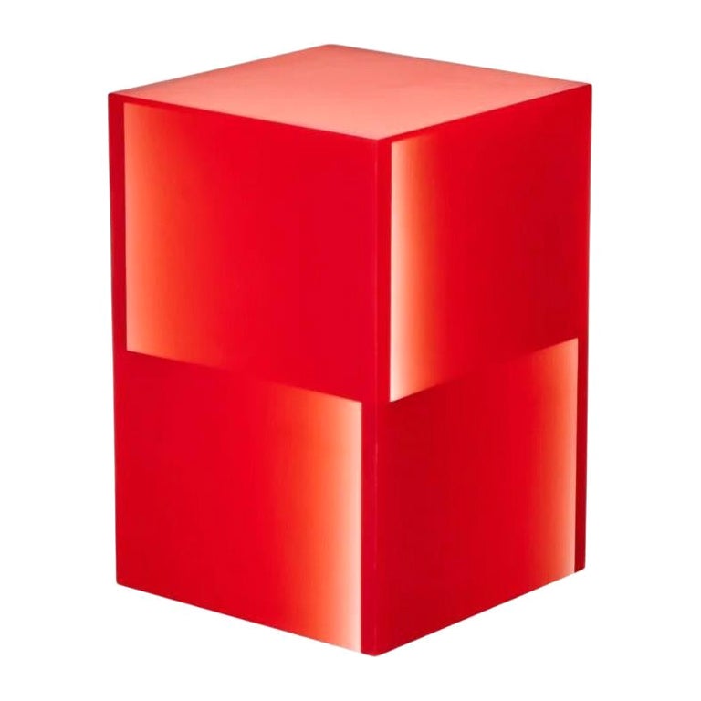 Moderner Beistelltisch / Hocker aus rotem Epoxidharz von Facture Studio (Zwei-Wege-Schaltkasten) im Angebot