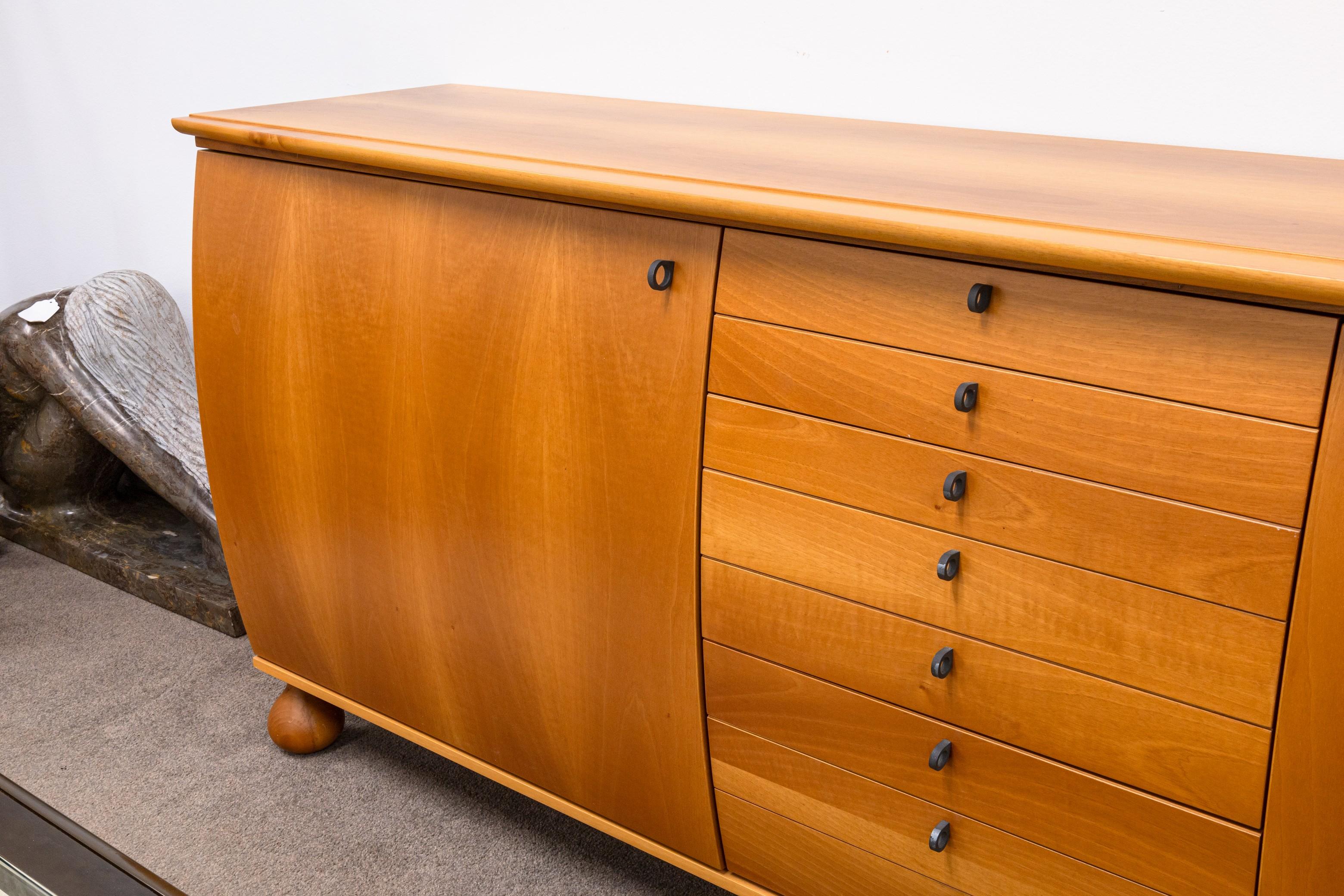 Late 20th Century Modern Umberto Asnago for Giorgetti 1980s Italian Curved Wood Credenza Dresser For Sale
