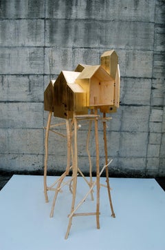 Escultura moderna de pie Umberto Dattola para Dilmos Escultura de pie de oro hecha a mano