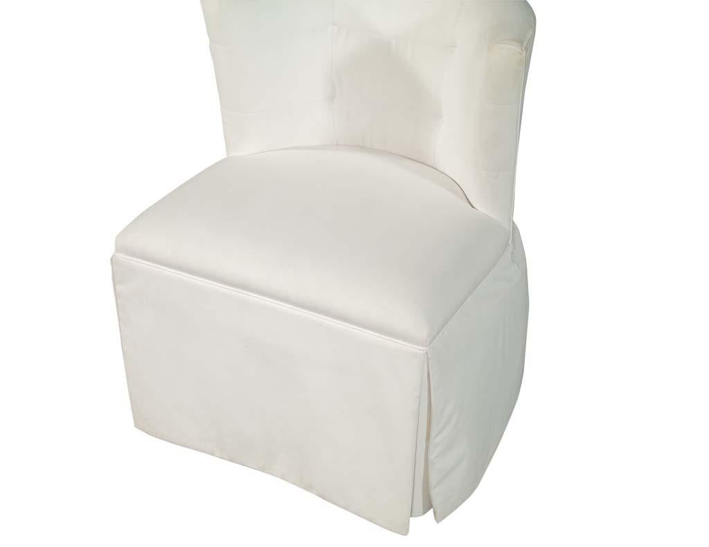 Modern Upholstered Side Accent Chair In Good Condition In North York, ON