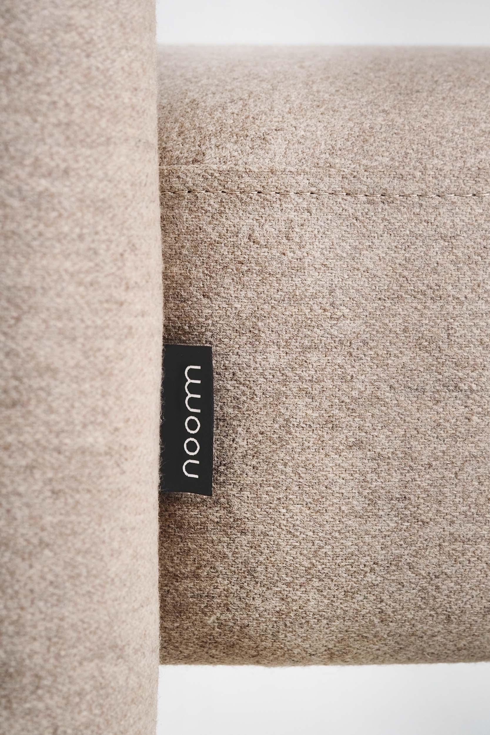 Modernes gepolstertes Sofa „Gropius CS1“ von NOOM, Wolle, Calico 29 im Angebot 3