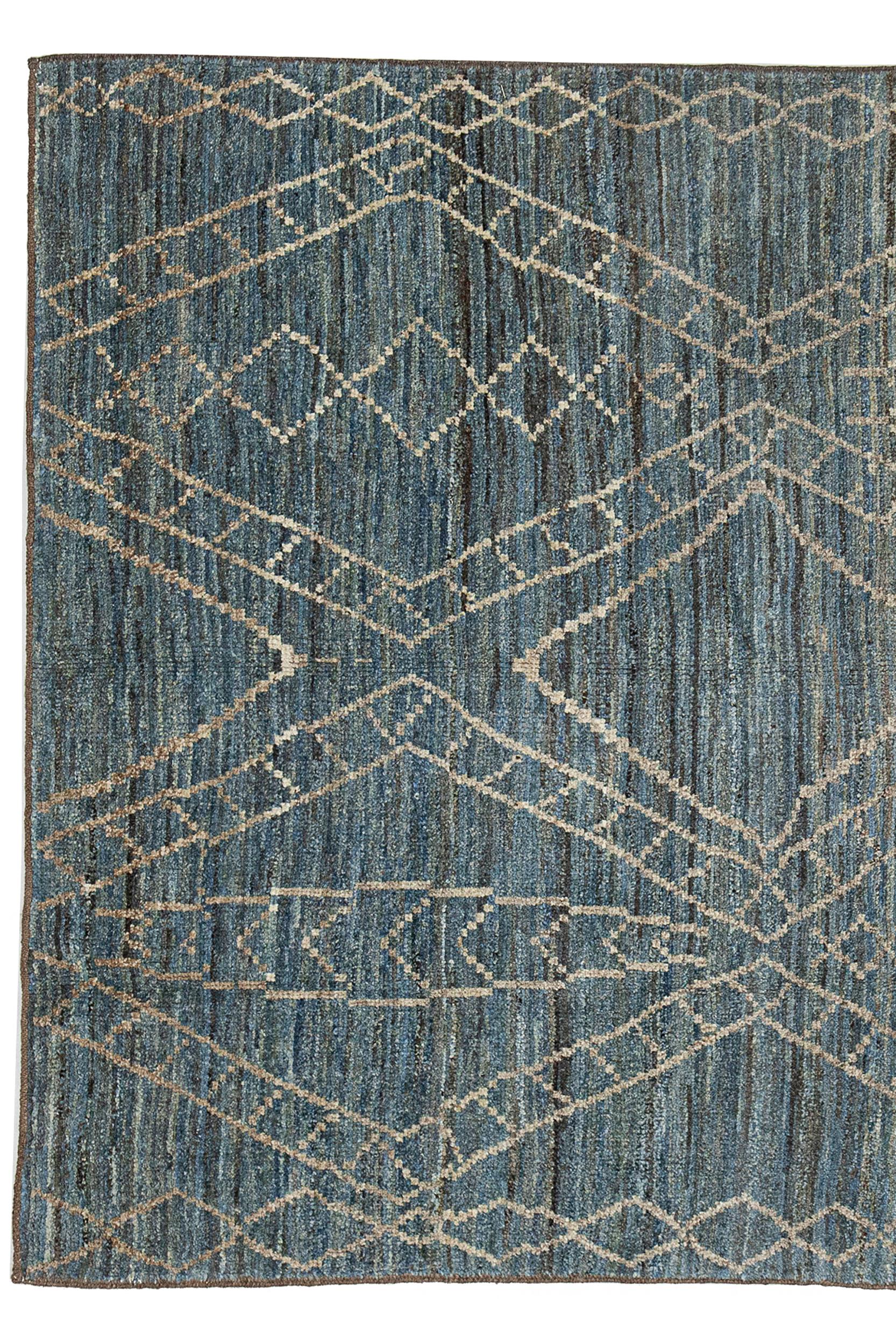 Tappeto moderno Ushak 250x182cm In condizioni Nuovo in vendita a Henley-on-Thames, Oxfordshire