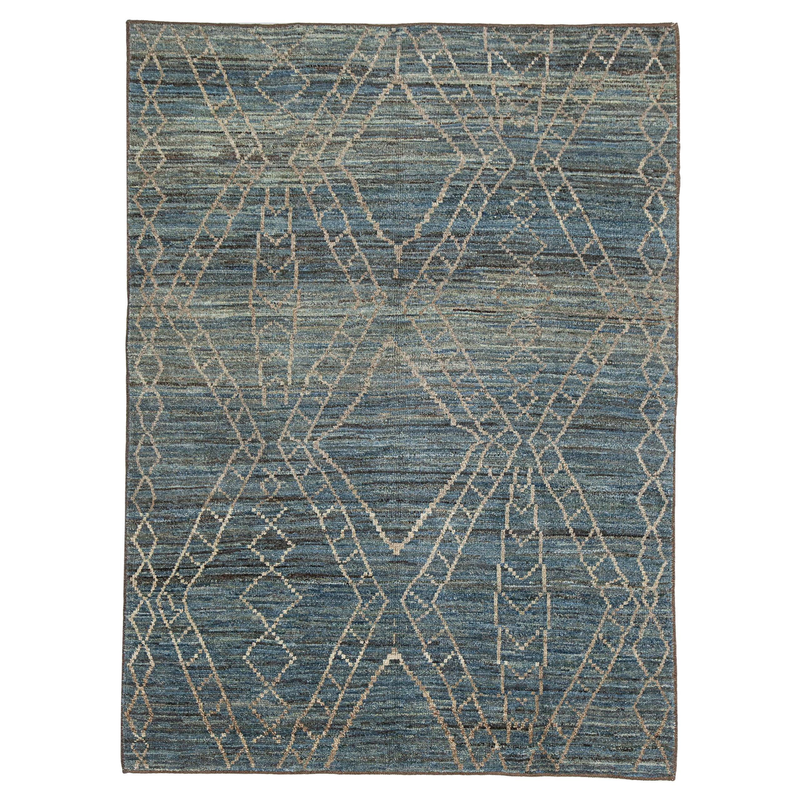 Modern Ushak Carpet 250x182cm