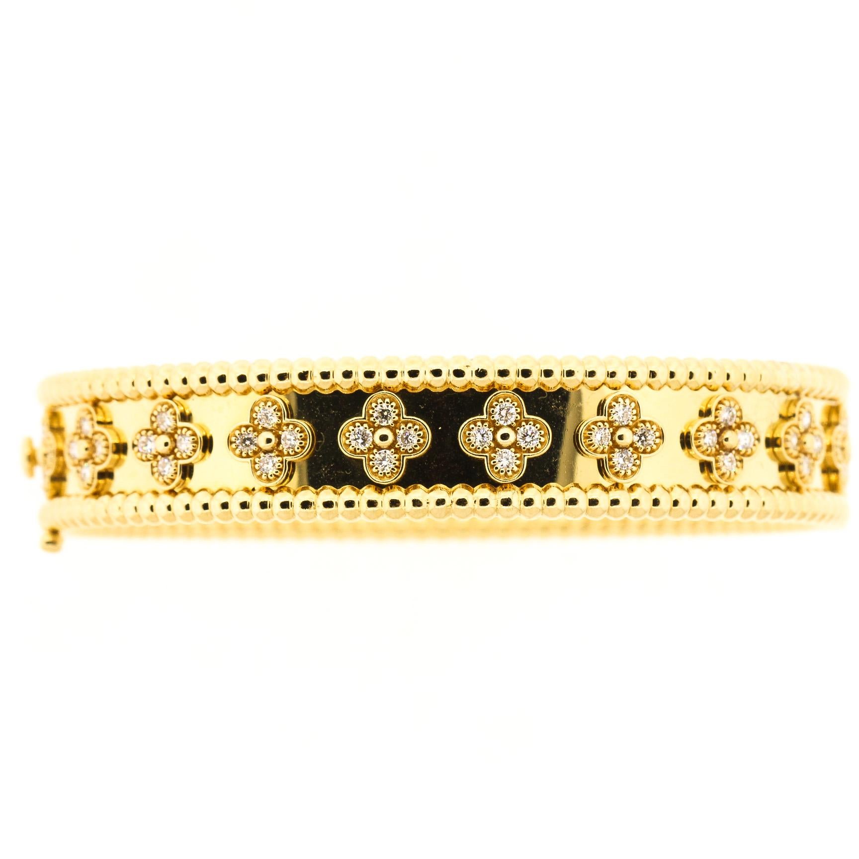 Round Cut Modern Van Cleef & Arpels 18 Karat Yellow Gold Diamond Perlee Bangle Bracelet