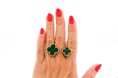 Modern Van Cleef & Arpels Magic Alhambra Malachite between the Fingers Ring