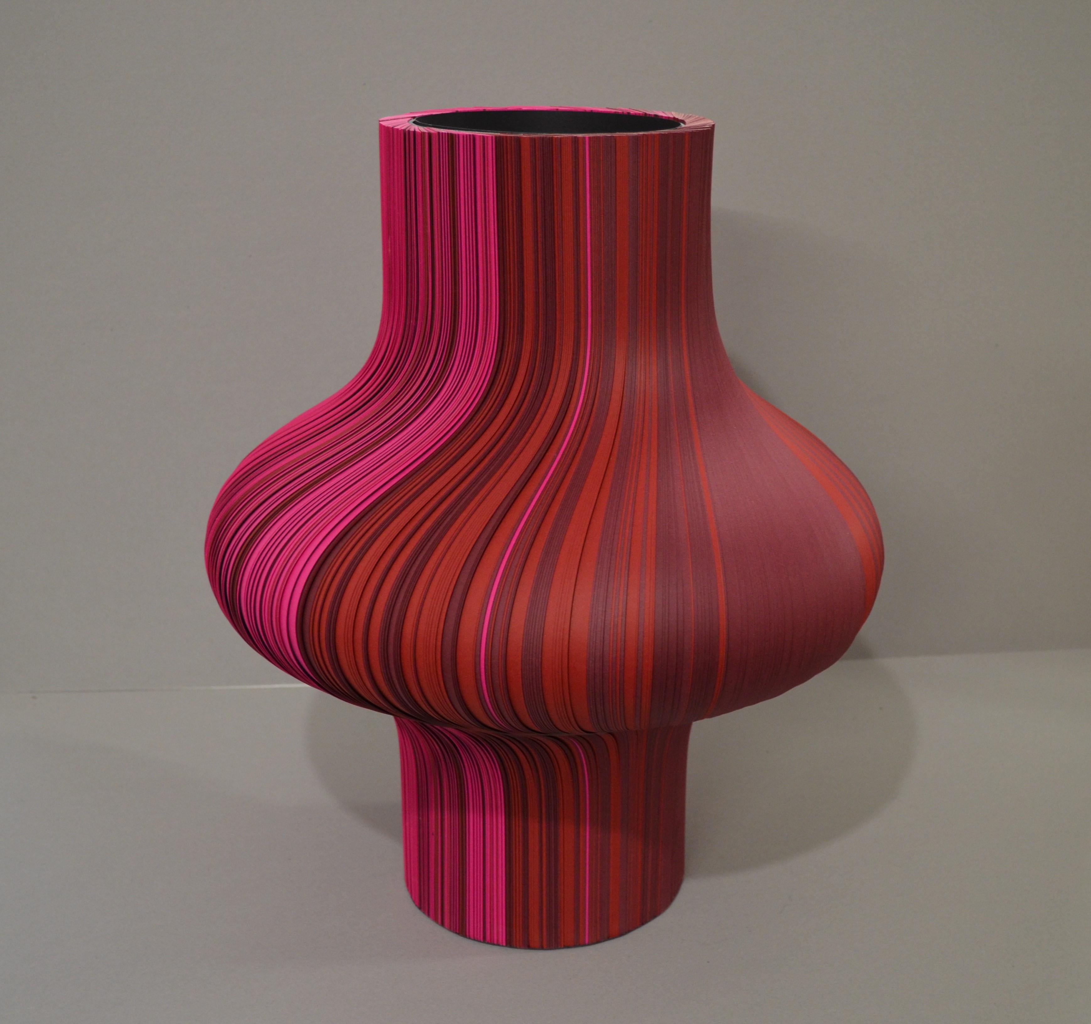 Moderno Vaso Modern Daniele Papuli per Dilmos Paper Colourful Fatto a mano in vendita