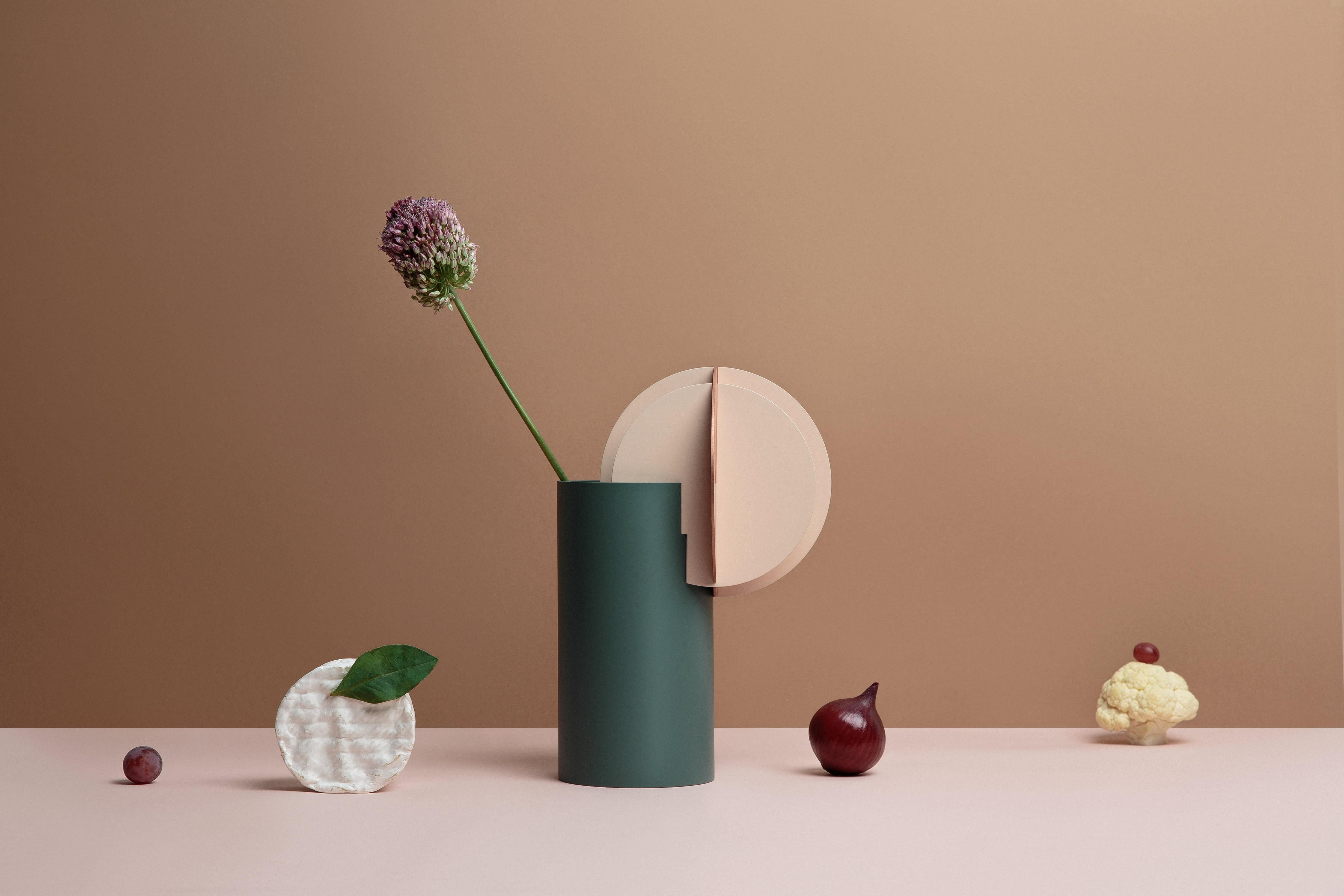 Painted Modern Vase Delaunay CS10 by Noom in Copper and Steel